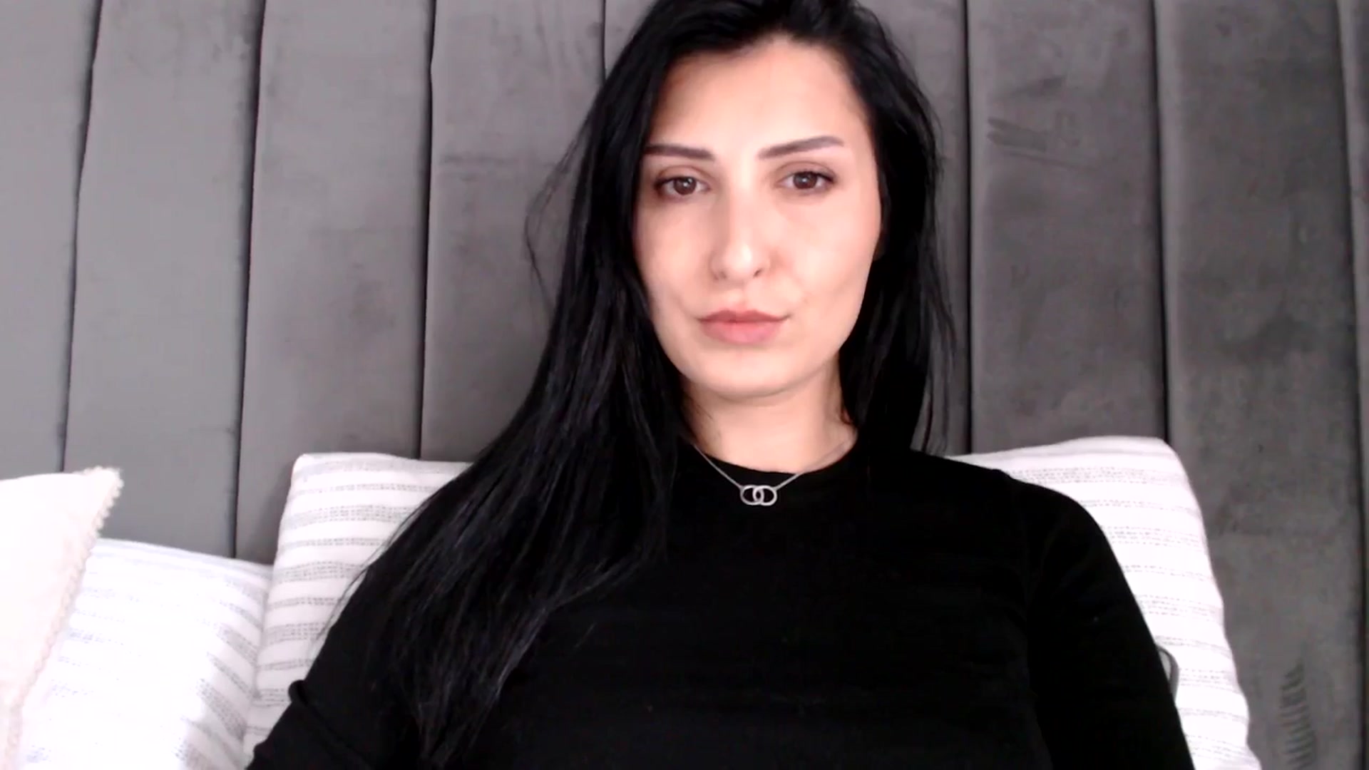Gallery image thumbnail from MissLeanne's myfreecams stream on, 05/19/2025, 10:52 image 13 of 20
