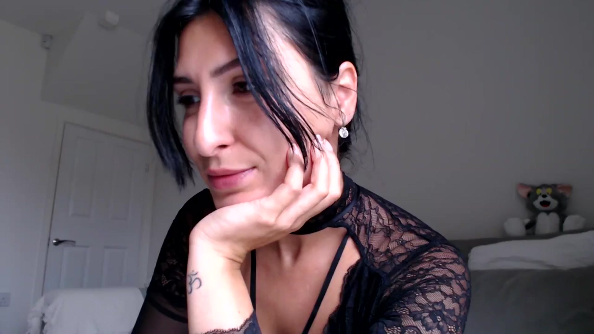 Gallery image thumbnail from MissLeanne's myfreecams stream on, 05/21/2025, 11:08 image 3 of 20