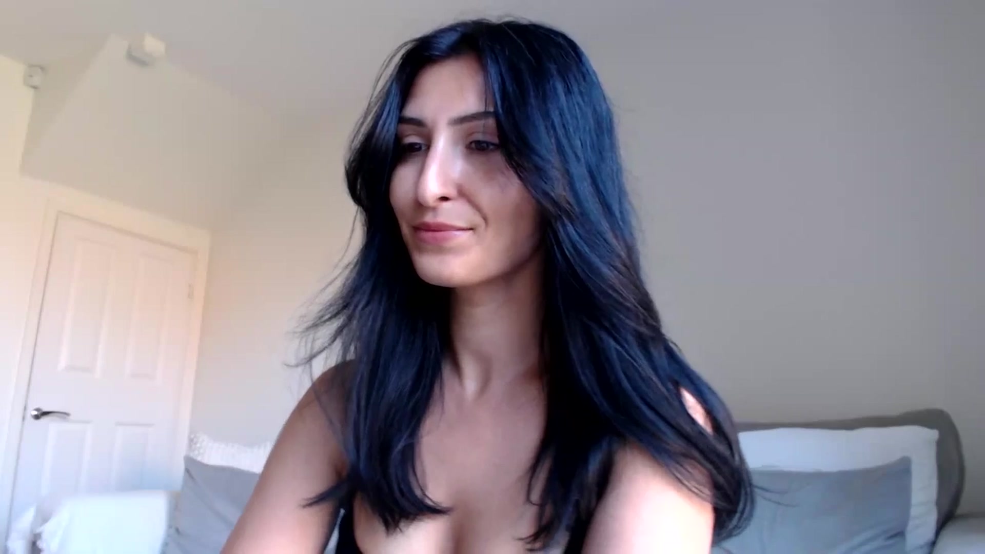 Gallery image thumbnail from MissLeanne's myfreecams stream on, 05/21/2025, 12:41 image 19 of 20