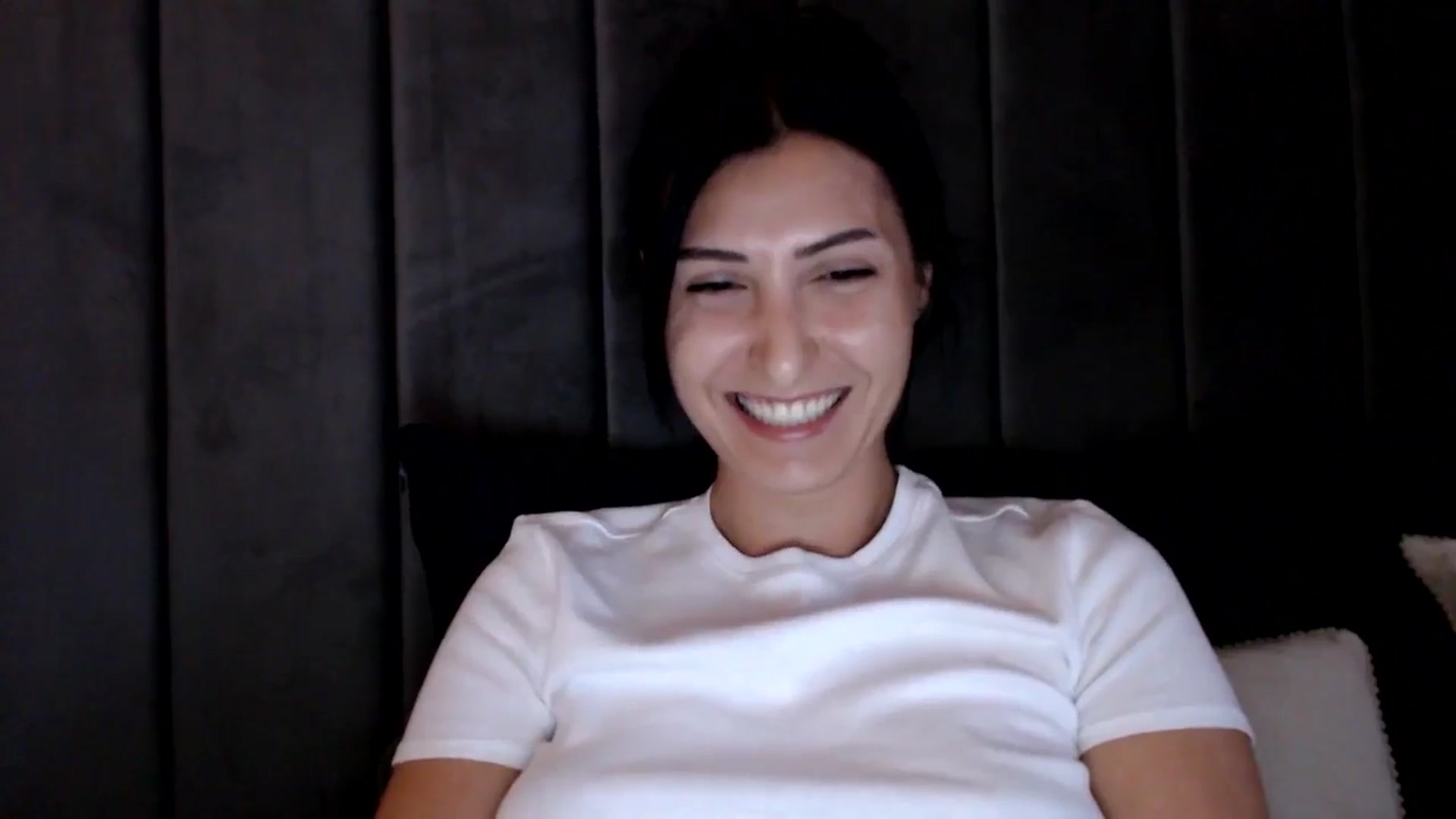 Gallery image thumbnail from MissLeanne's myfreecams stream on, 05/27/2025, 18:15 image 19 of 20