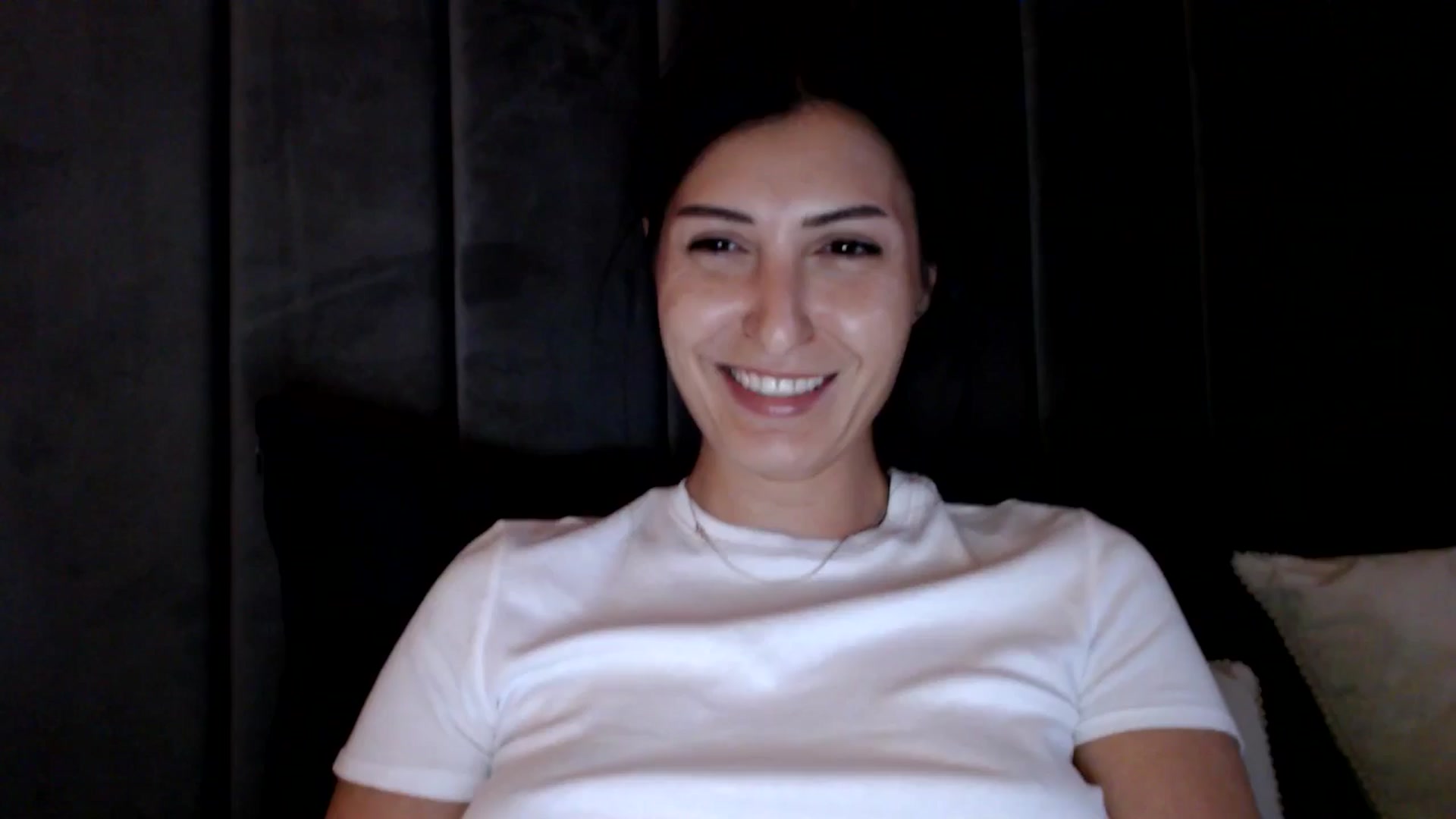 Gallery image thumbnail from MissLeanne's myfreecams stream on, 05/27/2025, 20:09 image 4 of 20