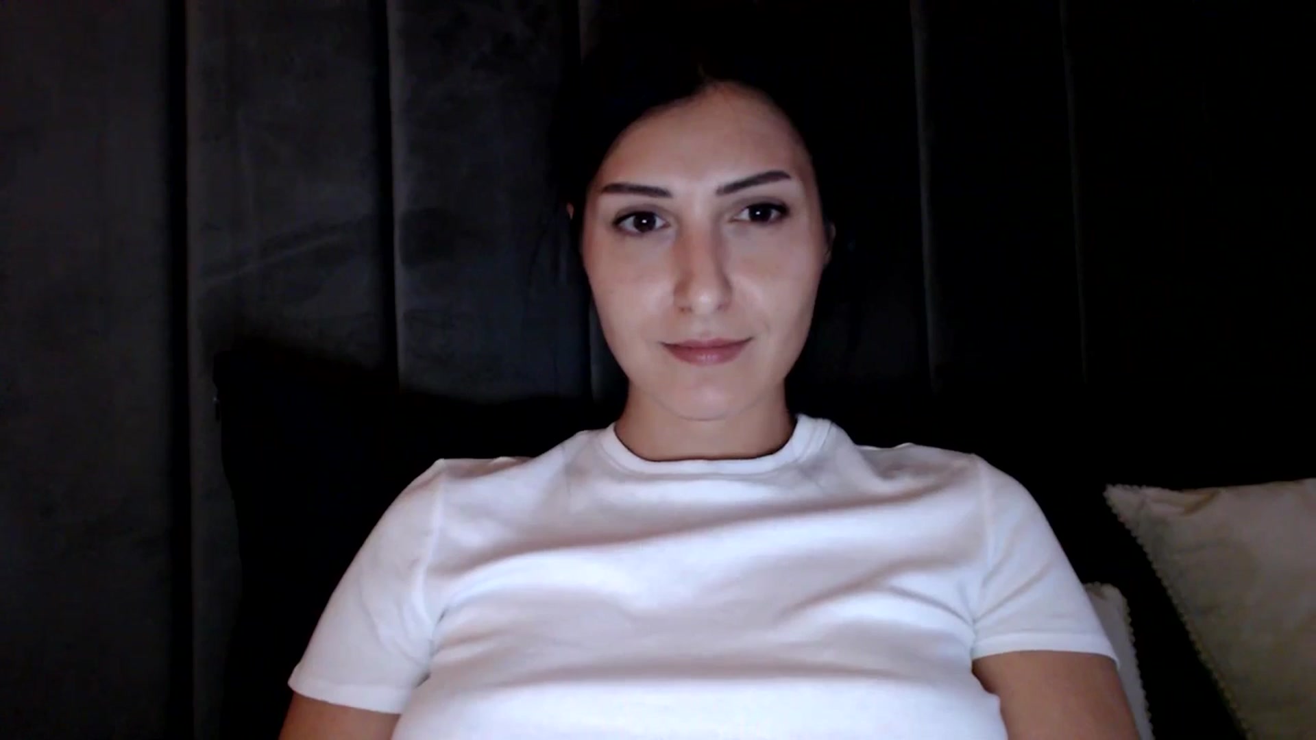 Gallery image thumbnail from MissLeanne's myfreecams stream on, 05/27/2025, 20:09 image 3 of 20