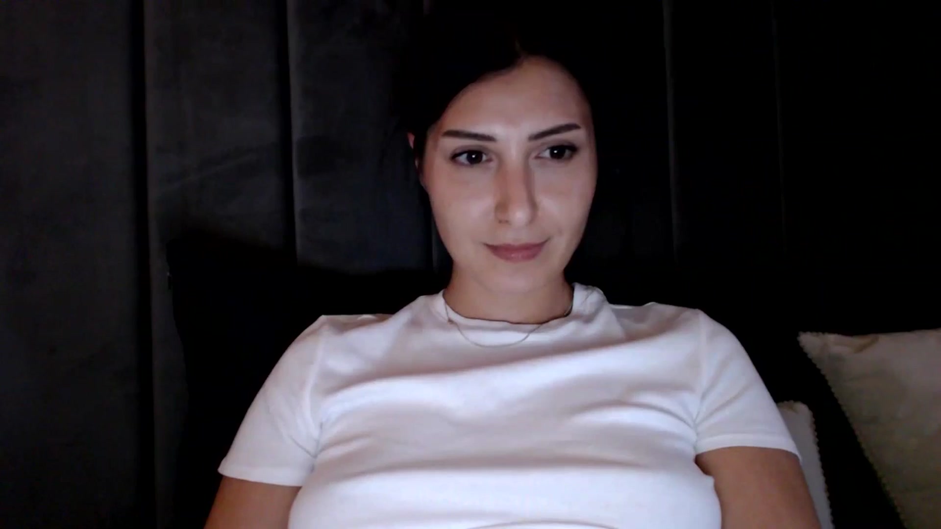 Gallery image thumbnail from MissLeanne's myfreecams stream on, 05/27/2025, 20:09 image 6 of 20