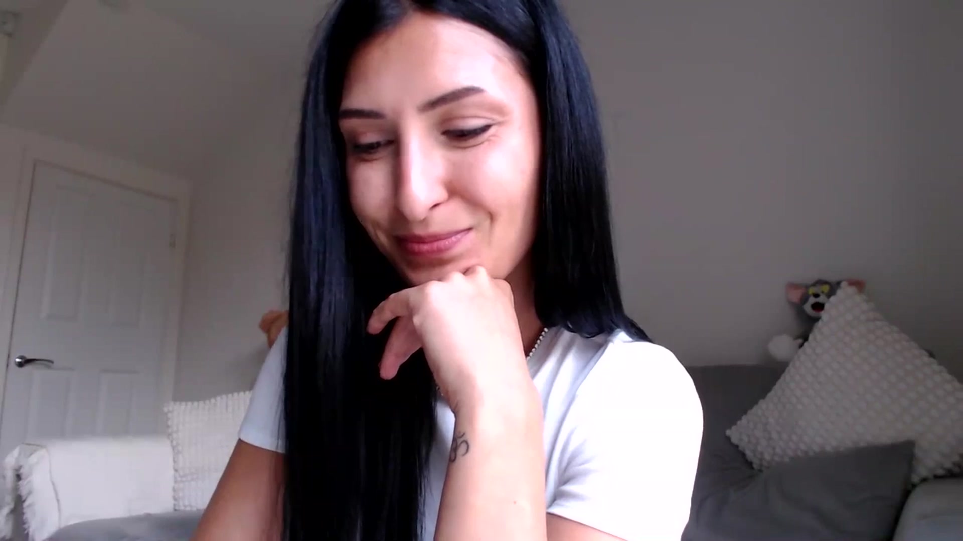 Gallery image thumbnail from MissLeanne's myfreecams stream on, 06/02/2025, 11:39 image 10 of 20