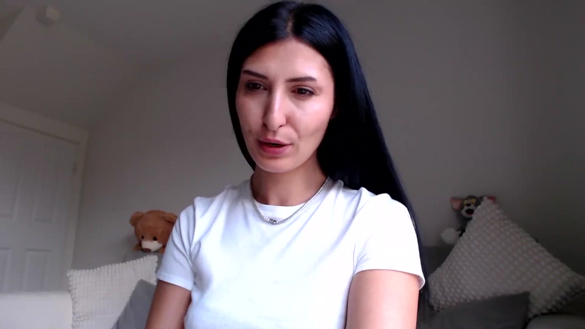 Gallery image thumbnail from MissLeanne's myfreecams stream on, 06/02/2025, 11:39 image 19 of 20