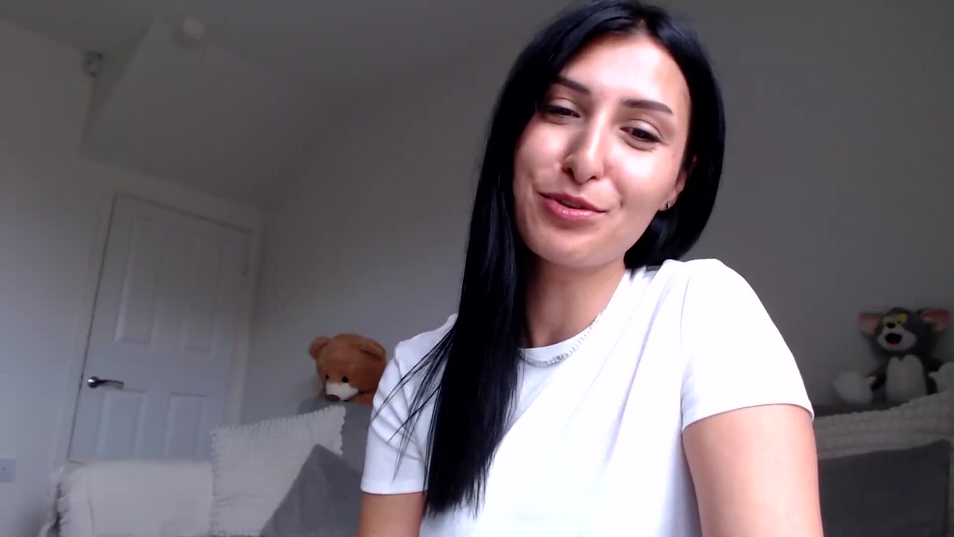 Gallery image thumbnail from MissLeanne's myfreecams stream on, 06/02/2025, 13:00 image 2 of 20