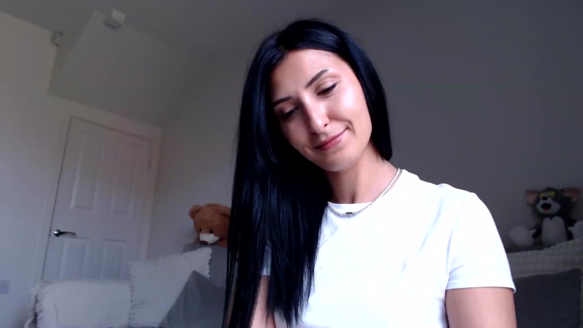 Gallery image thumbnail from MissLeanne's myfreecams stream on, 06/02/2025, 13:00 image 8 of 20