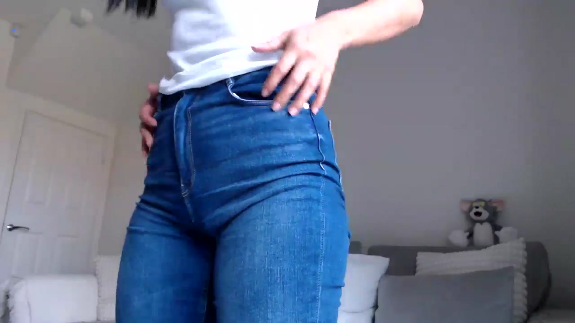 Gallery image thumbnail from MissLeanne's myfreecams stream on, 06/02/2025, 13:00 image 9 of 20
