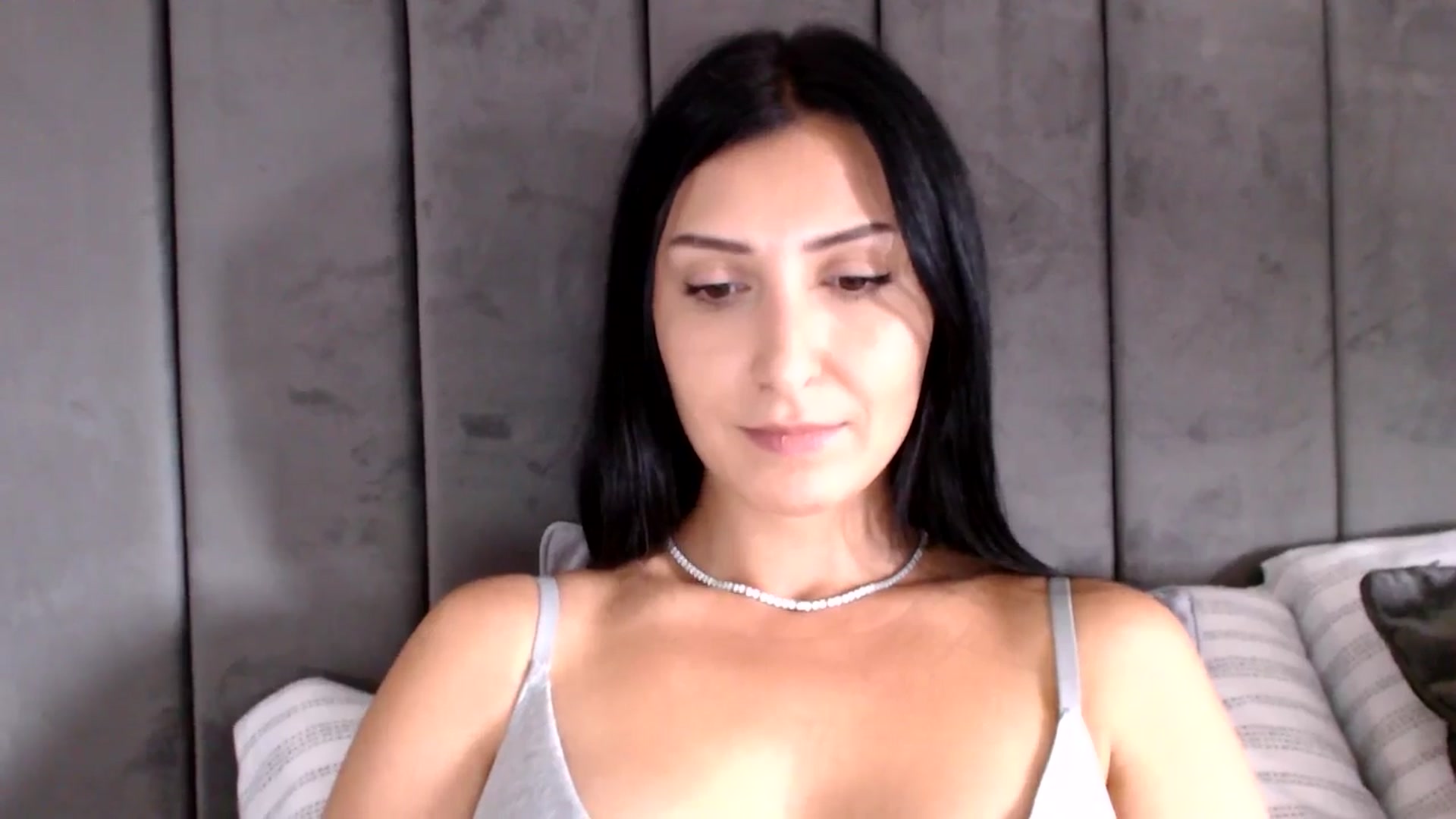 Gallery image thumbnail from MissLeanne's myfreecams stream on, 06/03/2025, 14:21 image 20 of 20