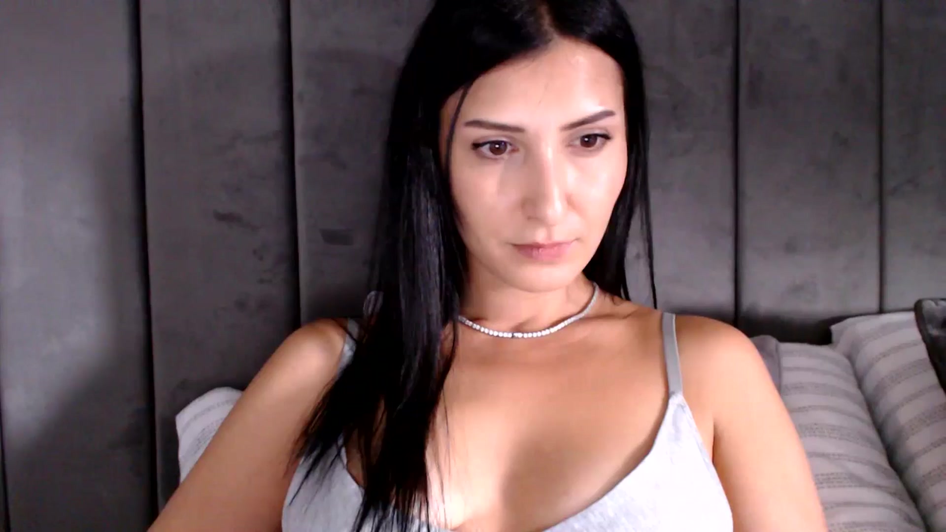 Gallery image thumbnail from MissLeanne's myfreecams stream on, 06/03/2025, 14:21 image 12 of 20