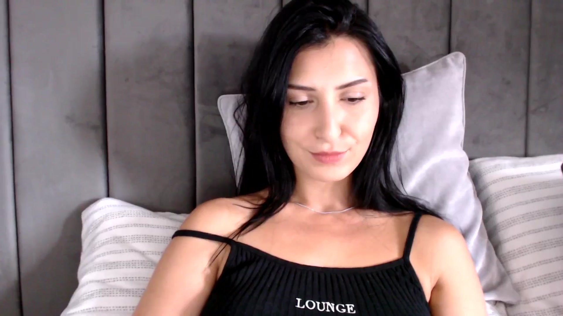 Gallery image thumbnail from MissLeanne's myfreecams stream on, 06/04/2025, 09:53 image 4 of 20