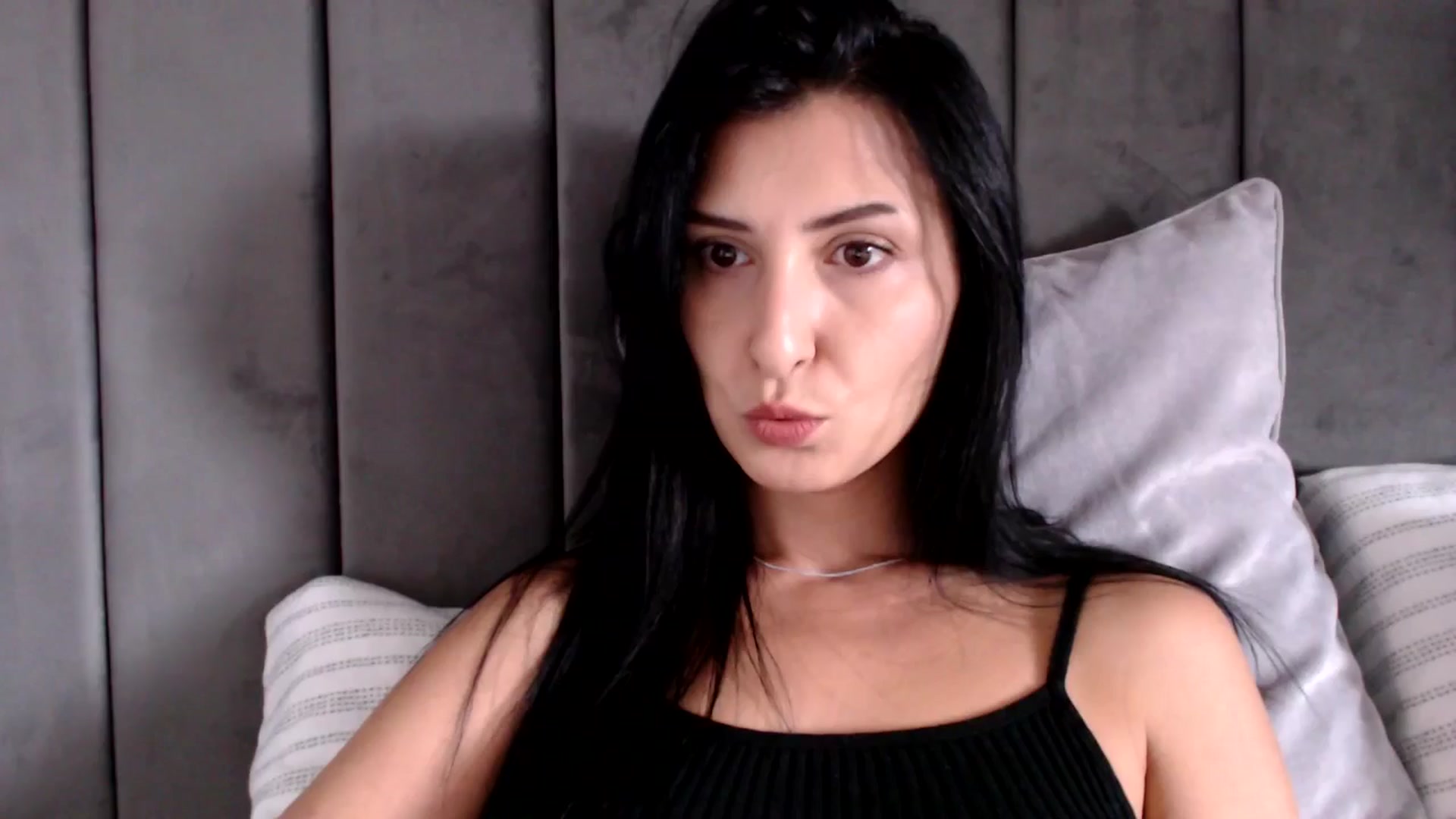 Gallery image thumbnail from MissLeanne's myfreecams stream on, 06/04/2025, 09:53 image 1 of 20