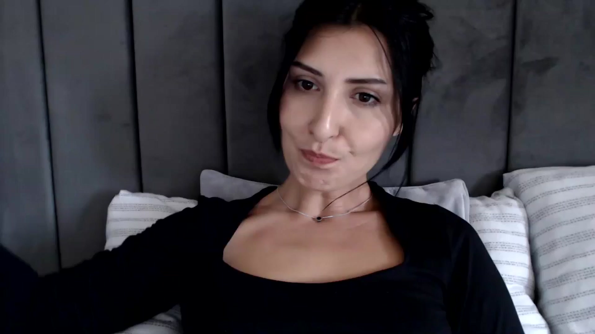 Gallery image thumbnail from MissLeanne's myfreecams stream on, 06/05/2025, 12:21 image 1 of 20