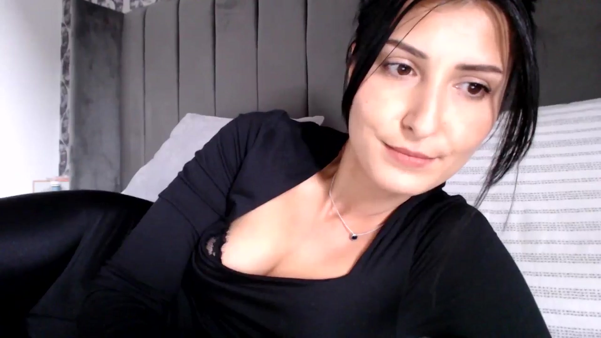 Gallery image thumbnail from MissLeanne's myfreecams stream on, 06/05/2025, 12:21 image 10 of 20