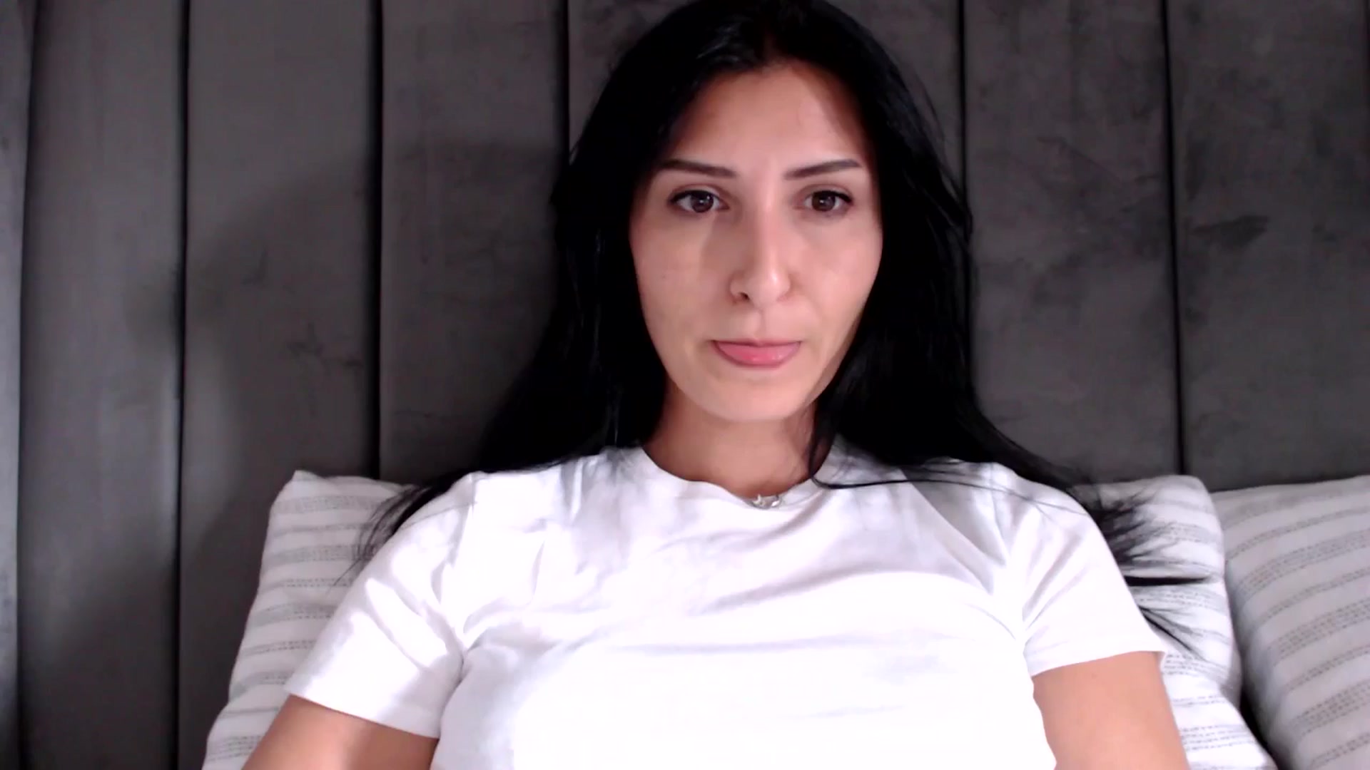 Gallery image thumbnail from MissLeanne's myfreecams stream on, 06/05/2025, 14:51 image 1 of 20