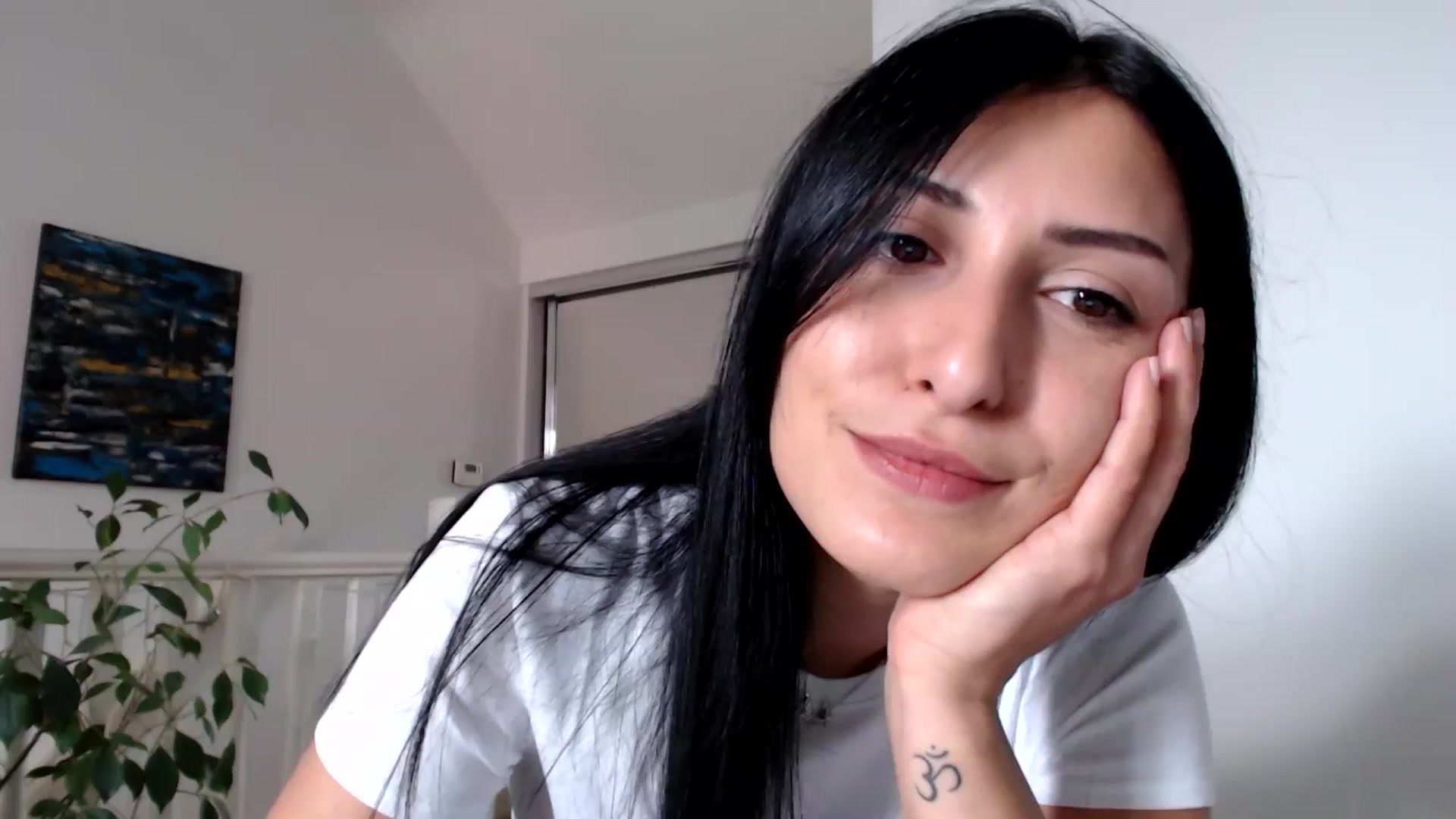 Gallery image thumbnail from MissLeanne's myfreecams stream on, 06/05/2025, 14:51 image 9 of 20
