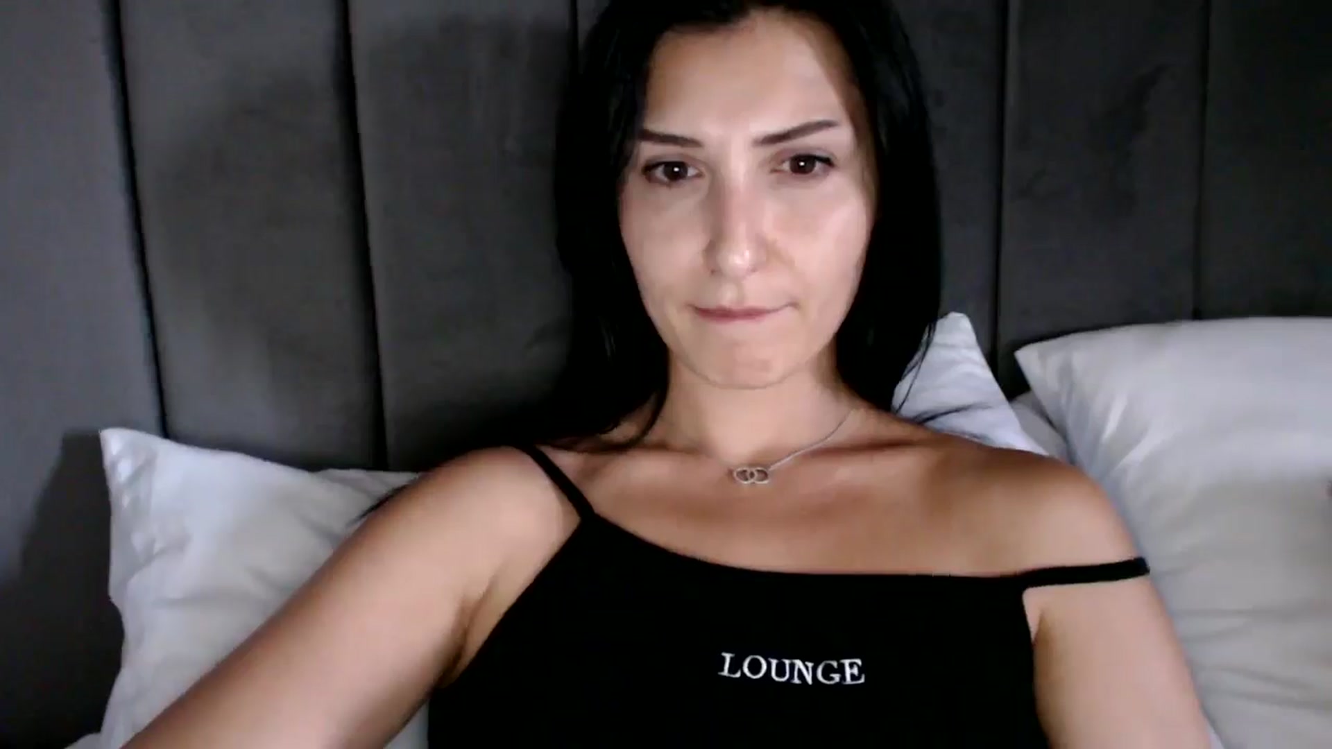 Gallery image thumbnail from MissLeanne's myfreecams stream on, 06/19/2025, 14:50 image 18 of 20