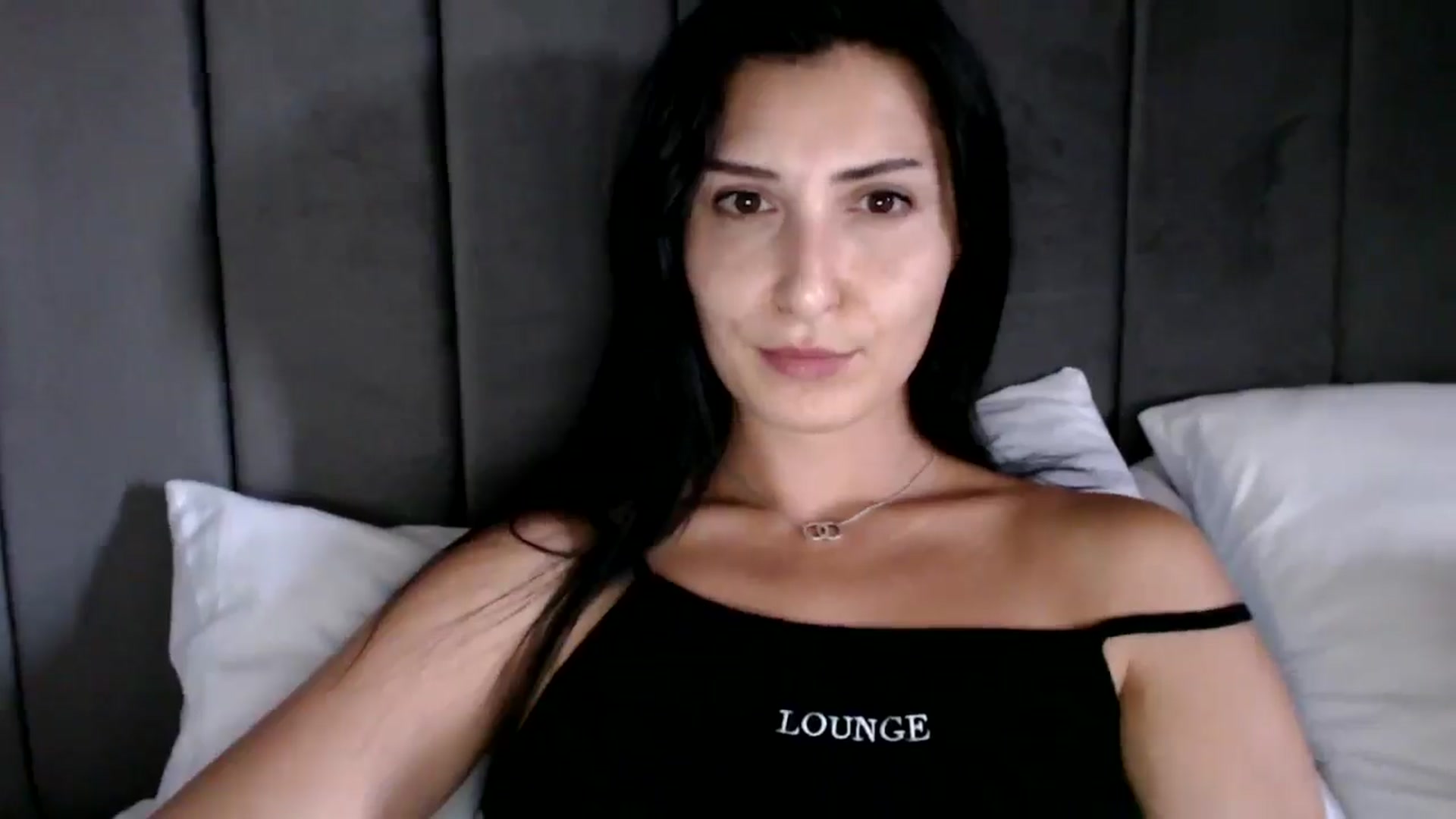 Gallery image thumbnail from MissLeanne's myfreecams stream on, 06/19/2025, 14:50 image 3 of 20