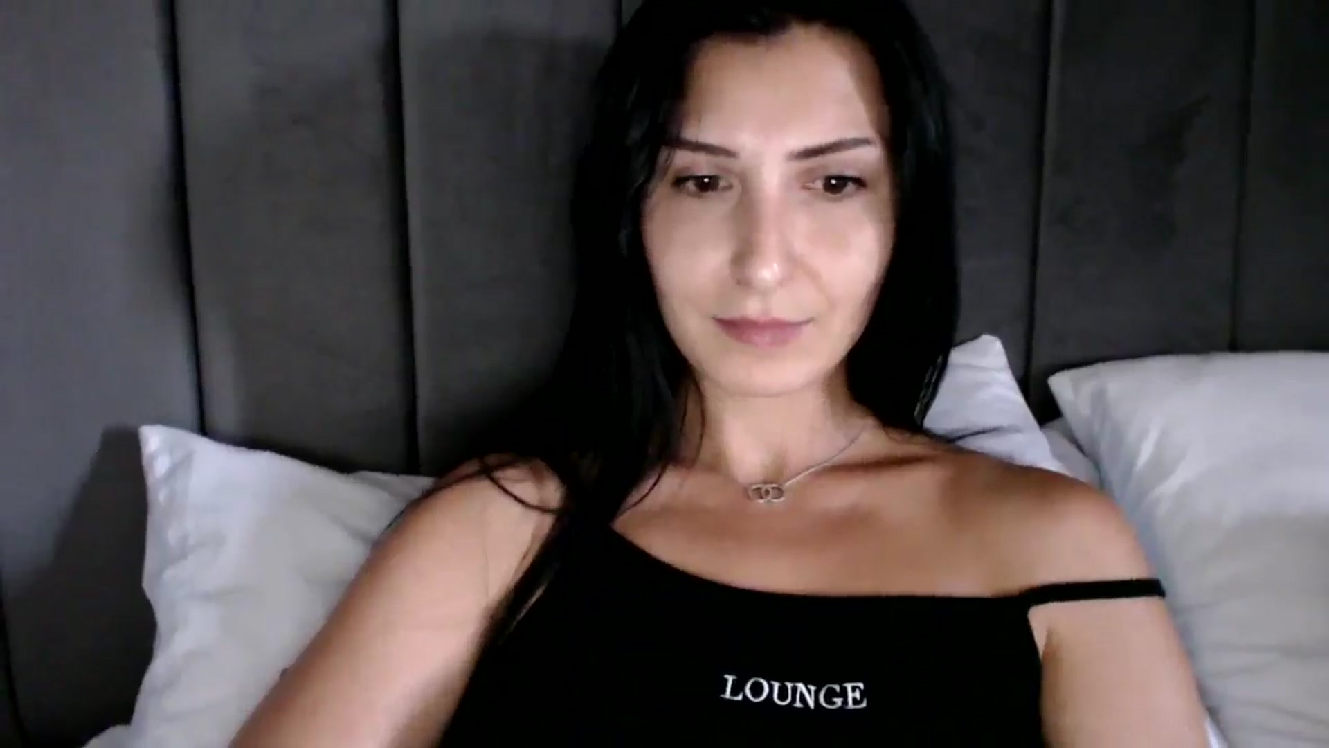 Gallery image thumbnail from MissLeanne's myfreecams stream on, 06/19/2025, 14:50 image 10 of 20