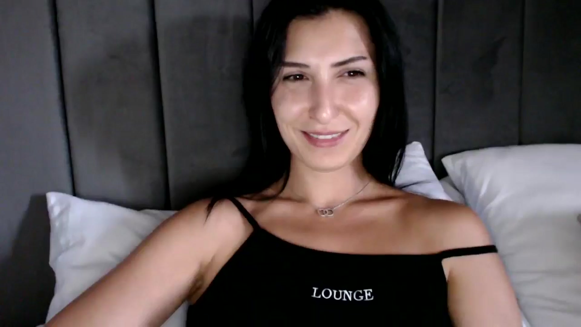 Gallery image thumbnail from MissLeanne's myfreecams stream on, 06/19/2025, 14:50 image 16 of 20