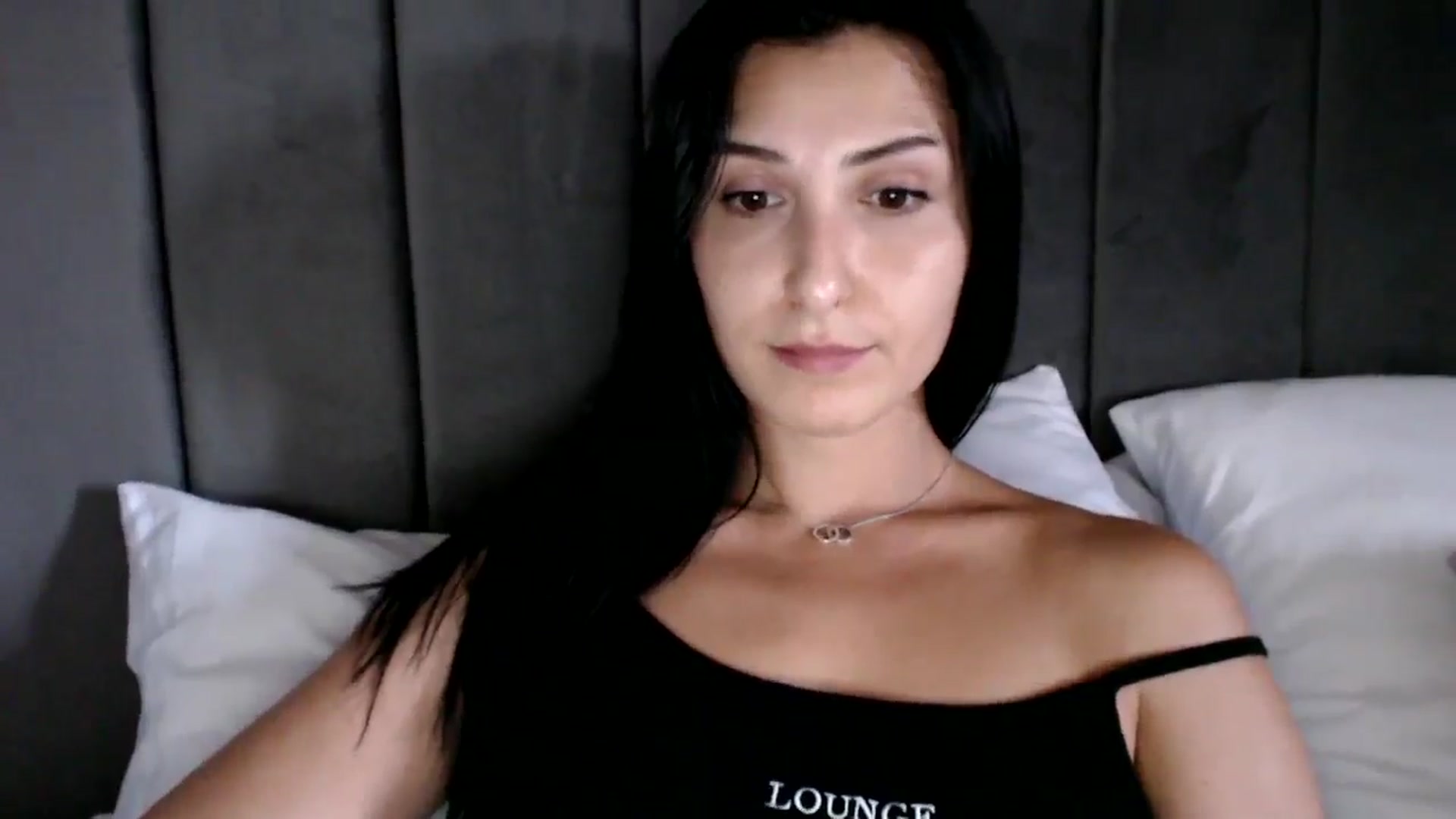Gallery image thumbnail from MissLeanne's myfreecams stream on, 06/19/2025, 14:50 image 20 of 20