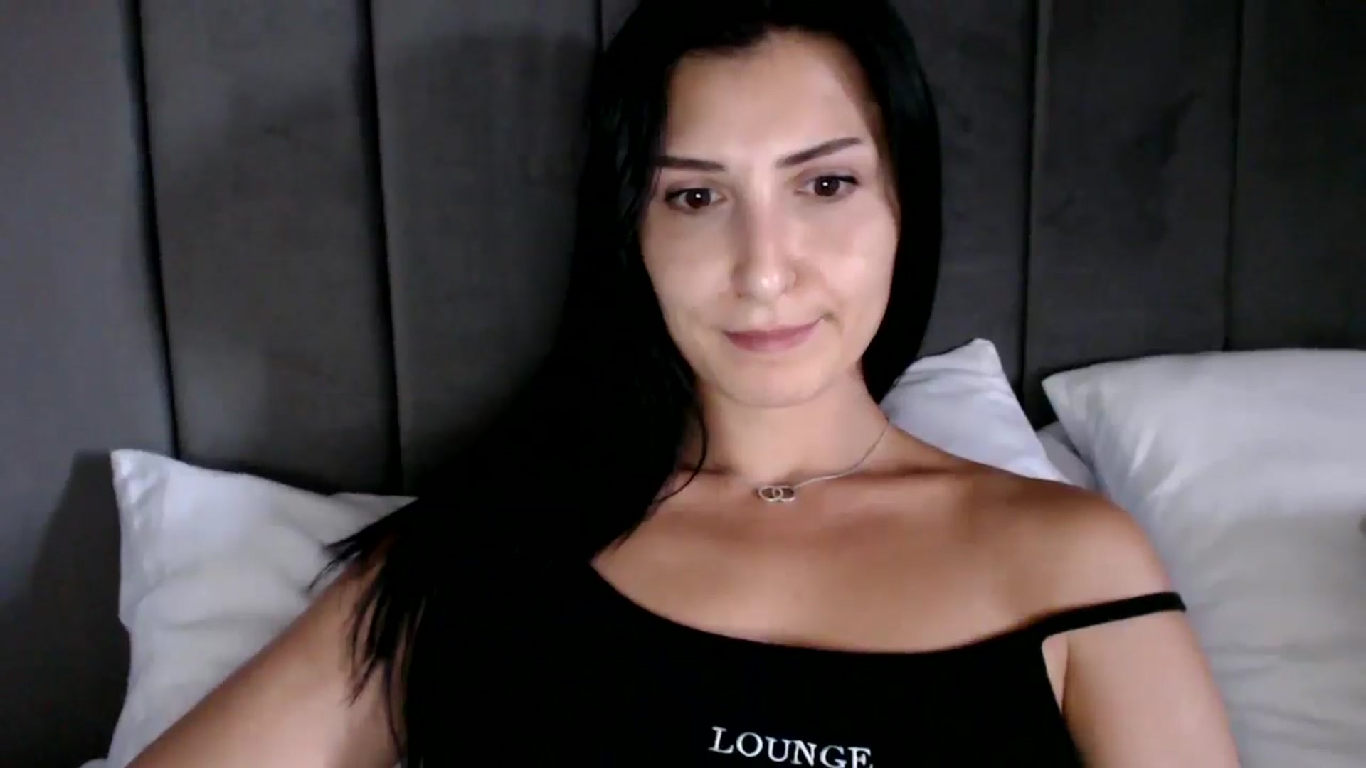 Gallery image thumbnail from MissLeanne's myfreecams stream on, 06/19/2025, 14:50 image 19 of 20