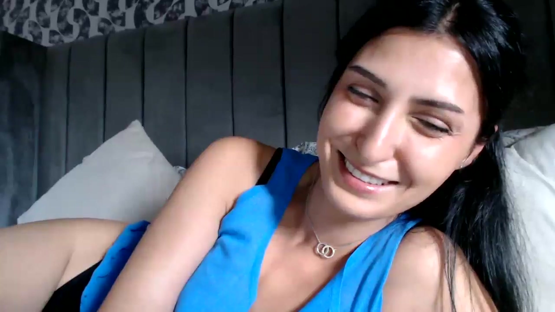 Gallery image thumbnail from MissLeanne's myfreecams stream on, 06/27/2025, 16:01 image 20 of 20