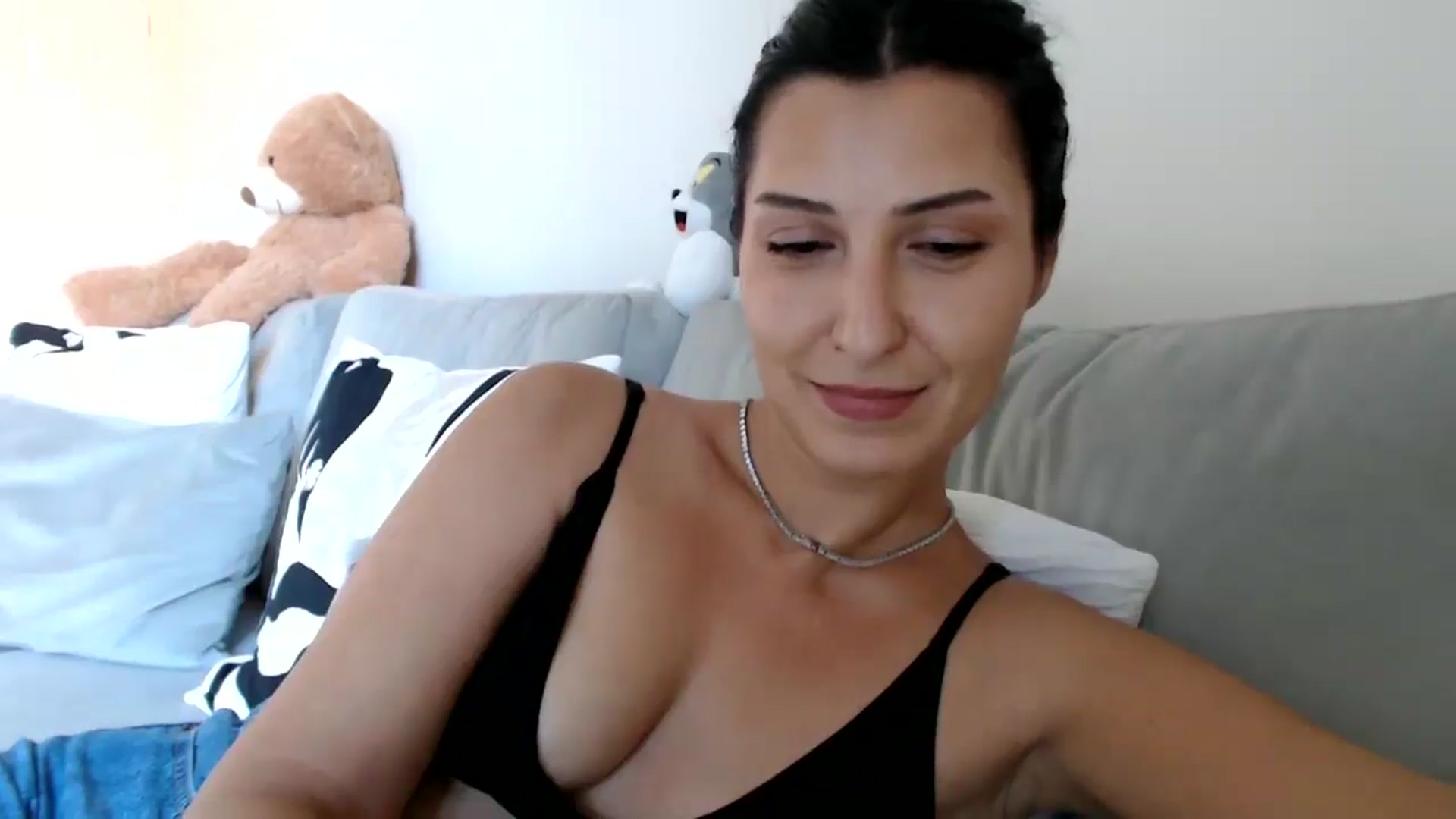 Gallery image thumbnail from MissLeanne's myfreecams stream on, 07/11/2025, 13:17 image 6 of 20