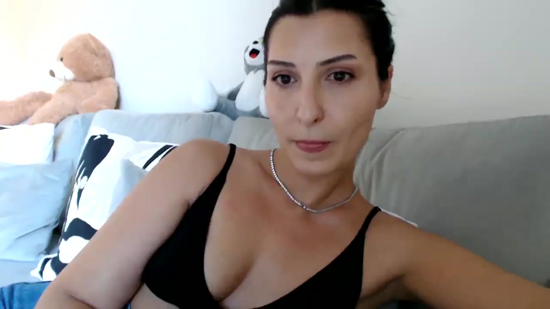 Gallery image thumbnail from MissLeanne's myfreecams stream on, 07/11/2025, 13:17 image 16 of 20