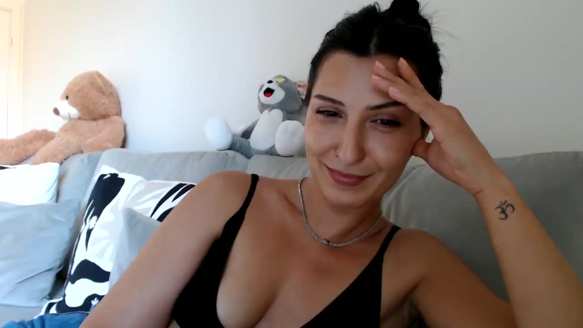 Gallery image thumbnail from MissLeanne's myfreecams stream on, 07/11/2025, 14:16 image 4 of 20