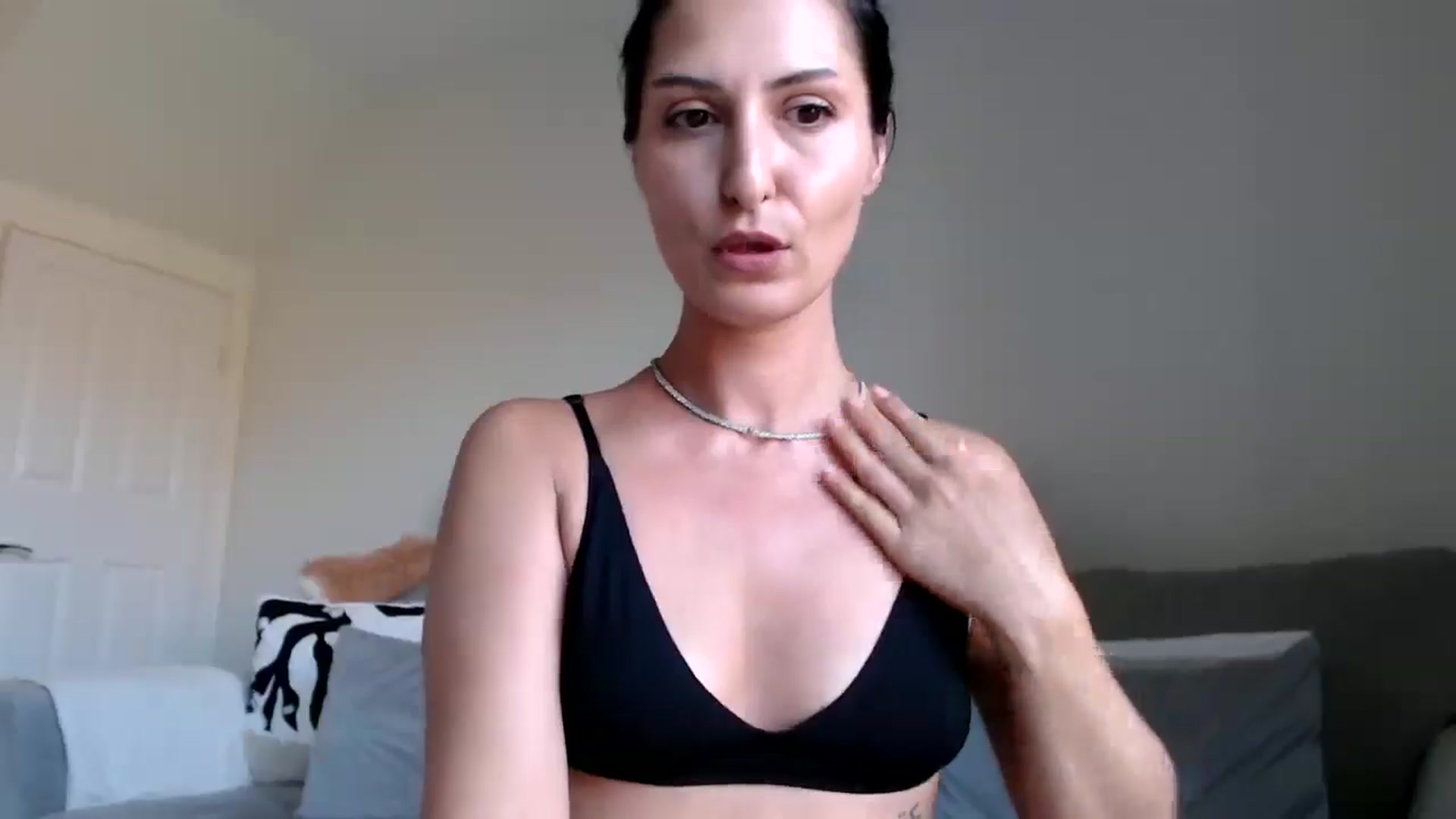 Gallery image thumbnail from MissLeanne's myfreecams stream on, 07/11/2025, 14:46 image 8 of 20