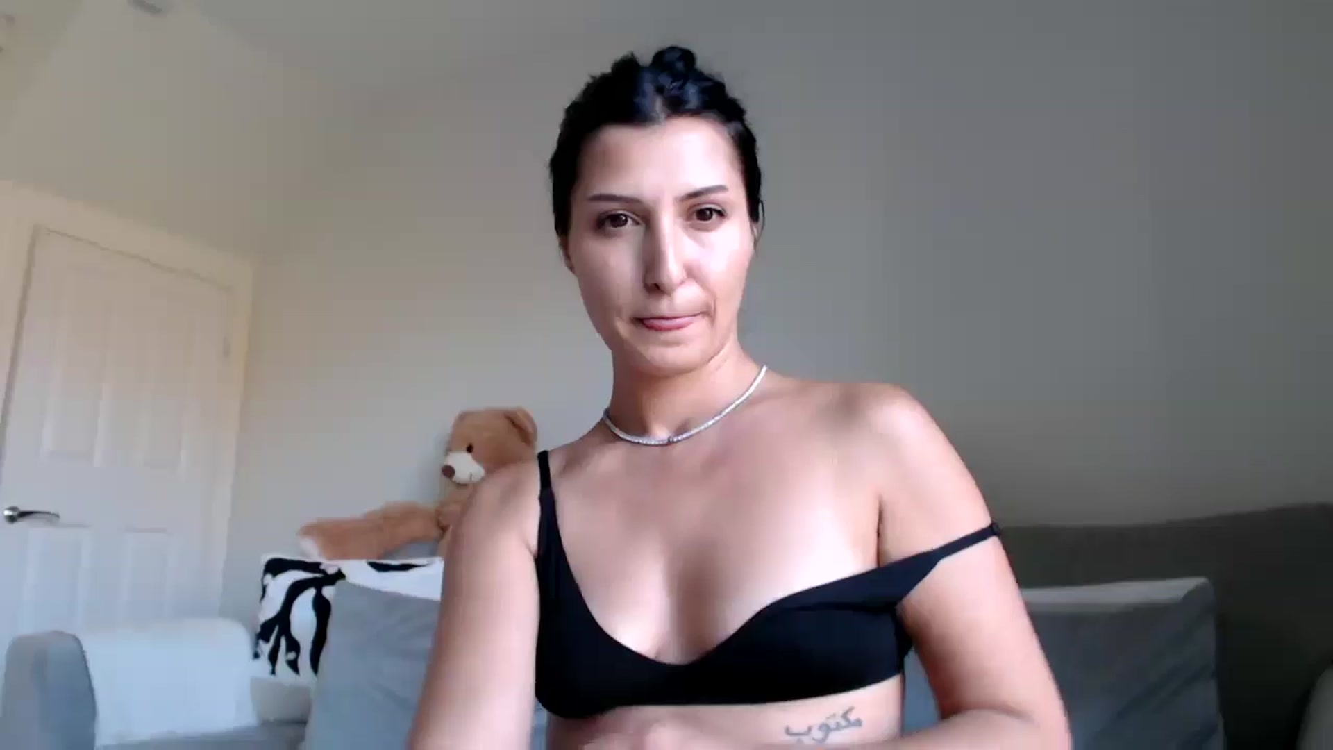 Gallery image thumbnail from MissLeanne's myfreecams stream on, 07/11/2025, 14:46 image 17 of 20