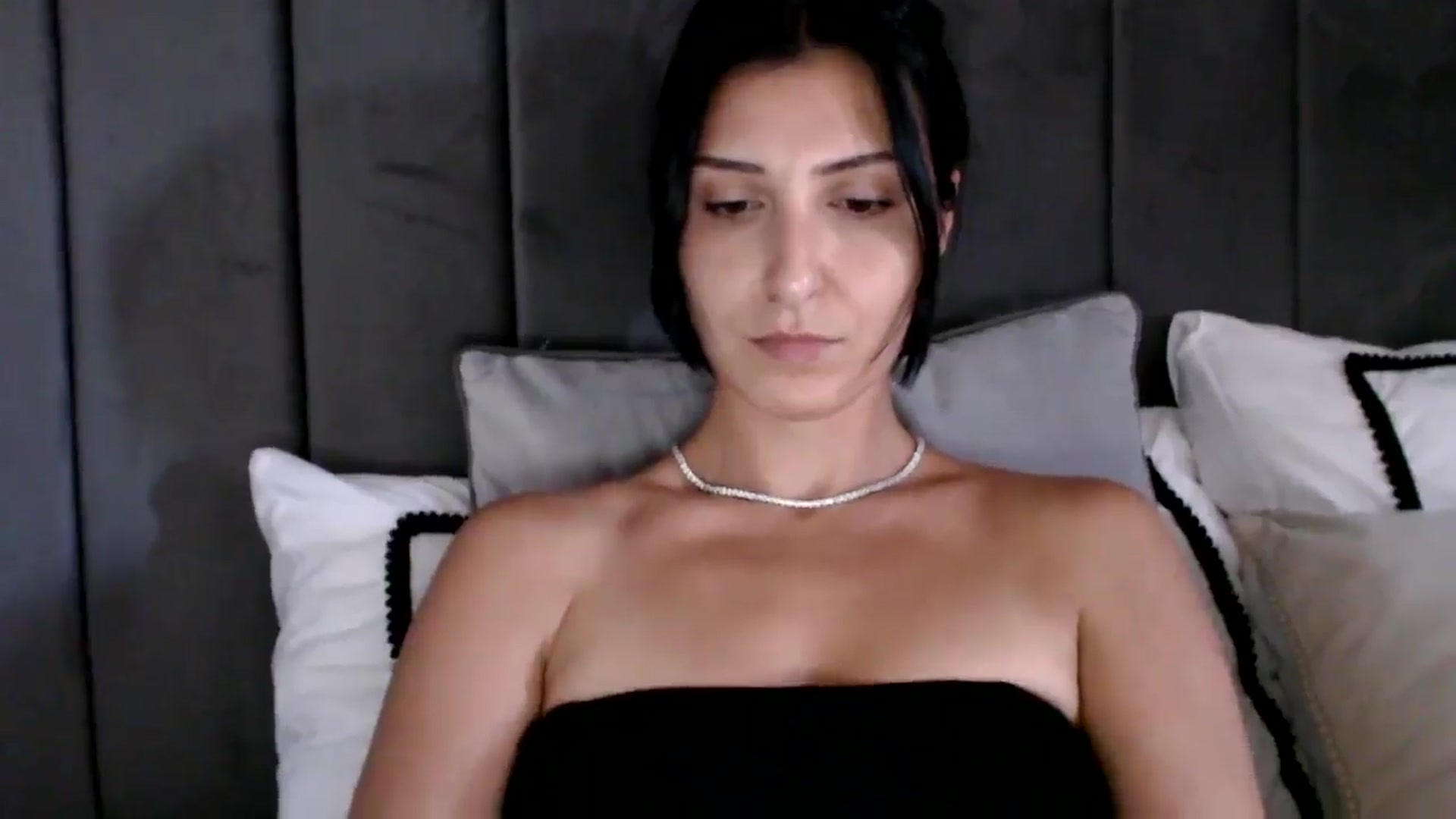 Gallery image thumbnail from MissLeanne's myfreecams stream on, 07/12/2025, 15:11 image 2 of 20