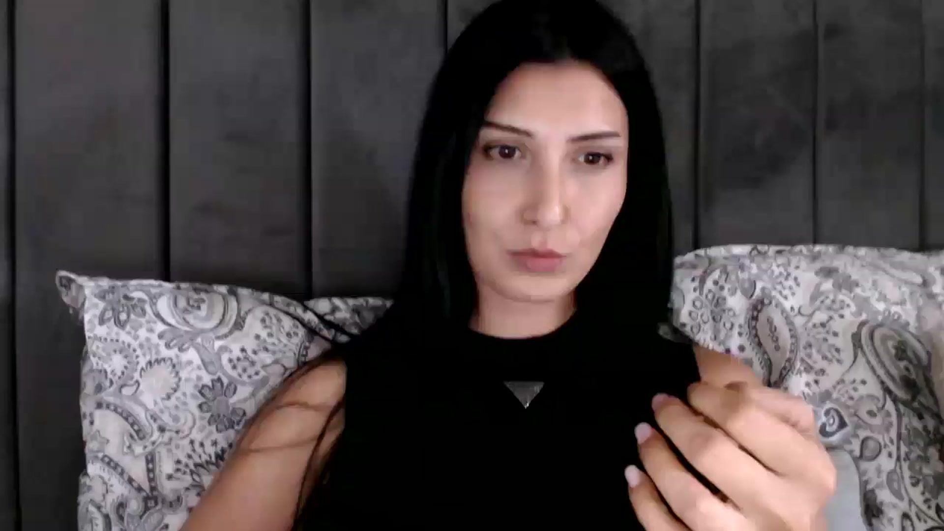 Gallery image thumbnail from MissLeanne's myfreecams stream on, 07/22/2025, 15:13 image 10 of 20