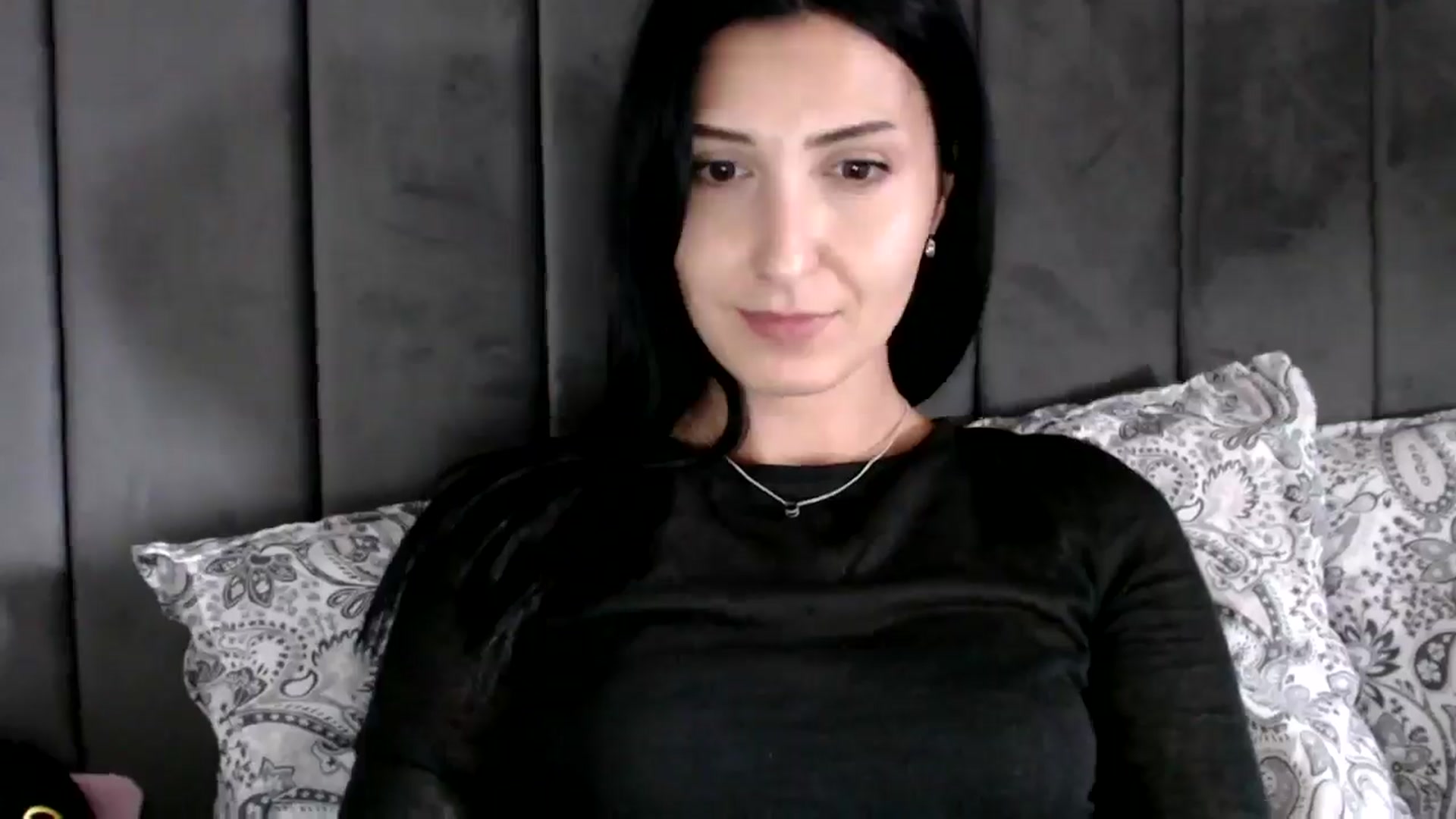 Gallery image thumbnail from MissLeanne's myfreecams stream on, 07/24/2025, 12:45 image 7 of 20