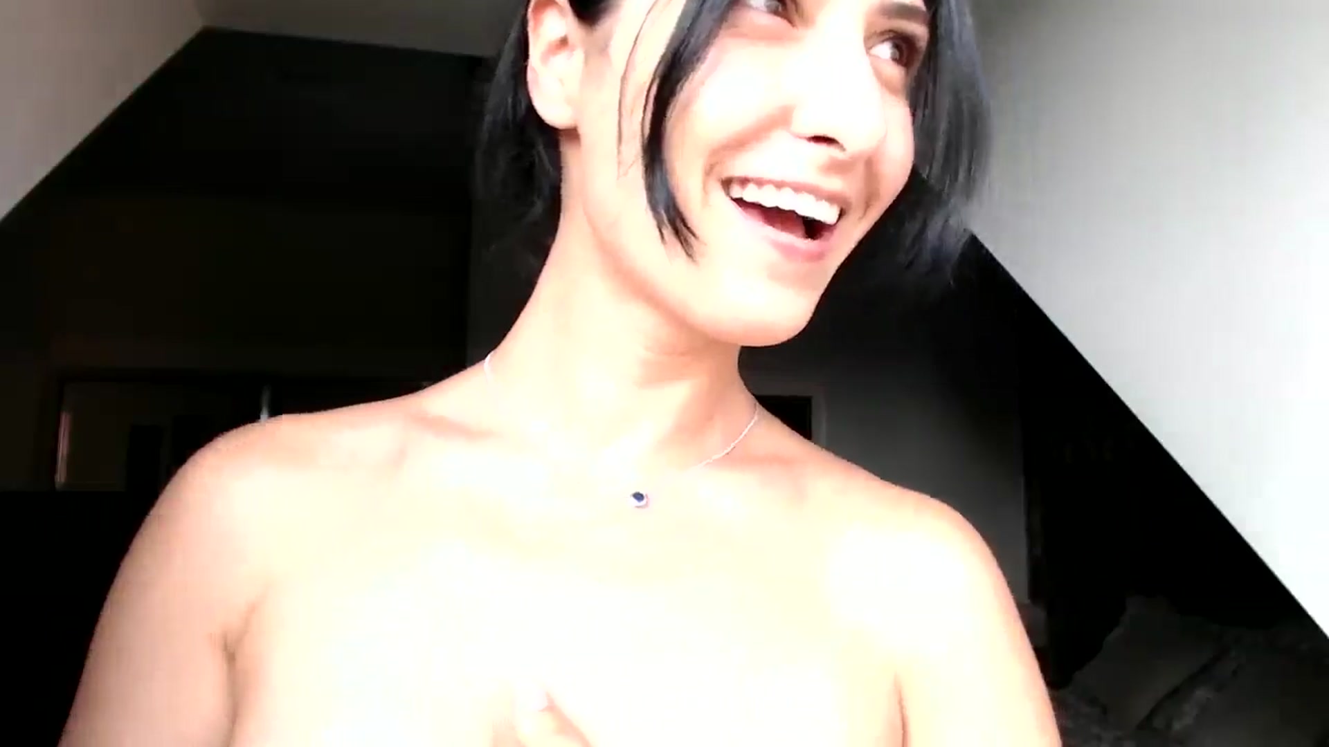 Gallery image thumbnail from MissLeanne's myfreecams stream on, 07/25/2025, 15:48 image 19 of 20