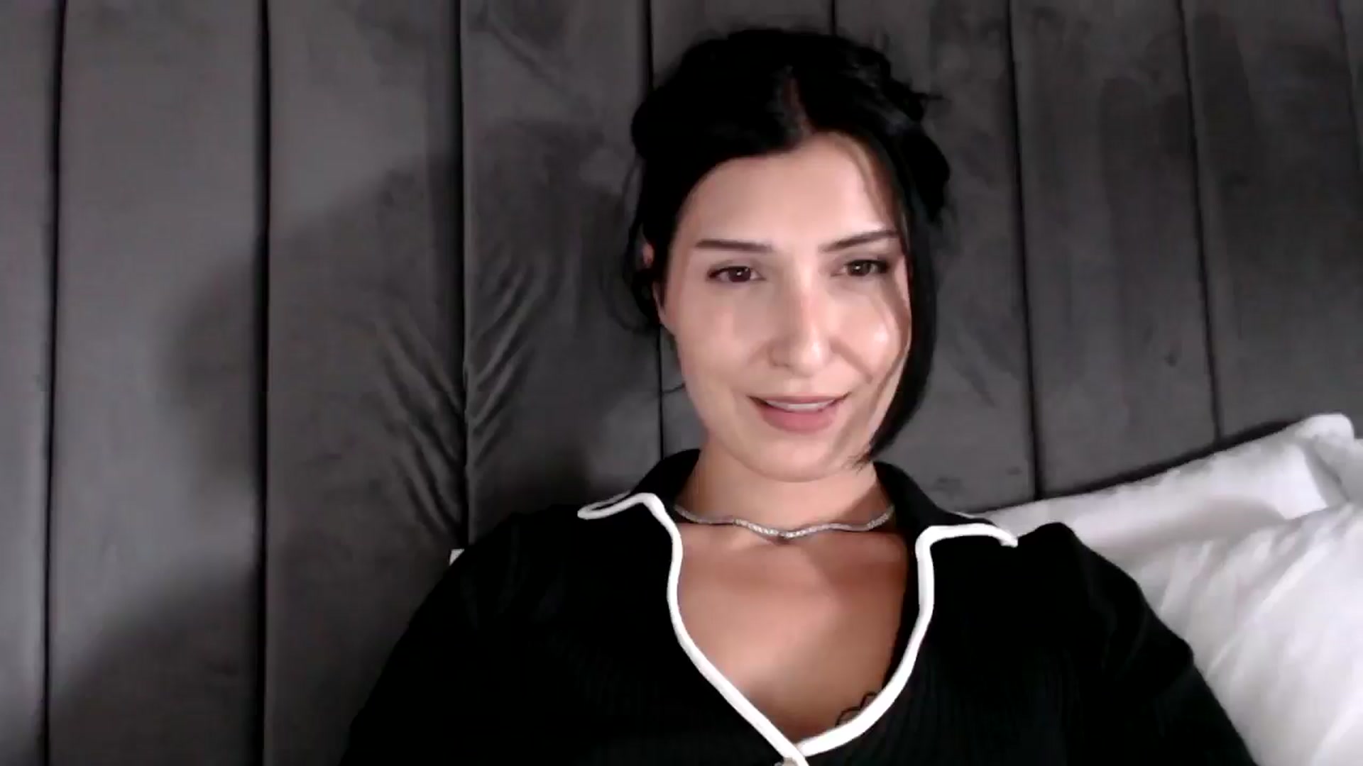 Gallery image thumbnail from MissLeanne's myfreecams stream on, 08/05/2025, 12:20 image 13 of 20
