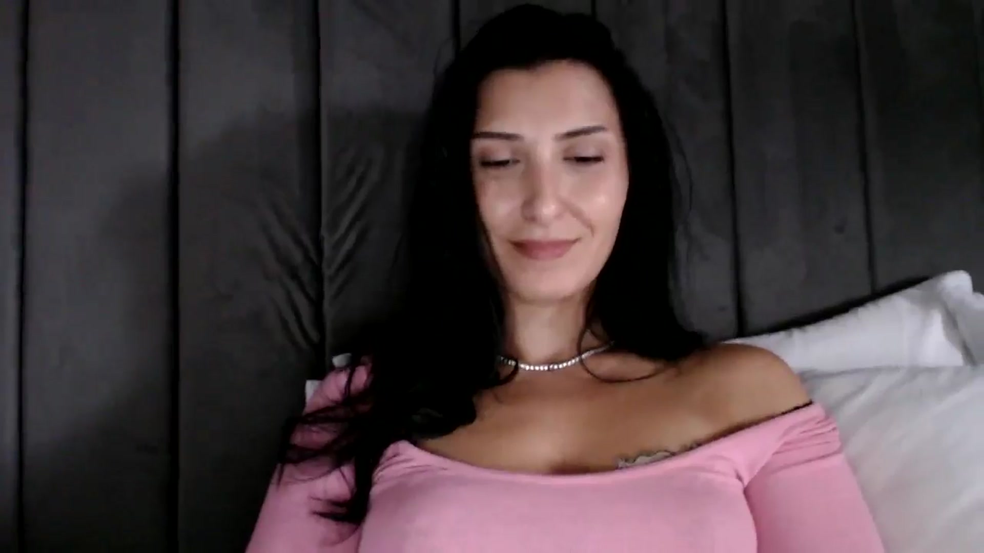 Gallery image thumbnail from MissLeanne's myfreecams stream on, 08/05/2025, 13:13 image 19 of 20