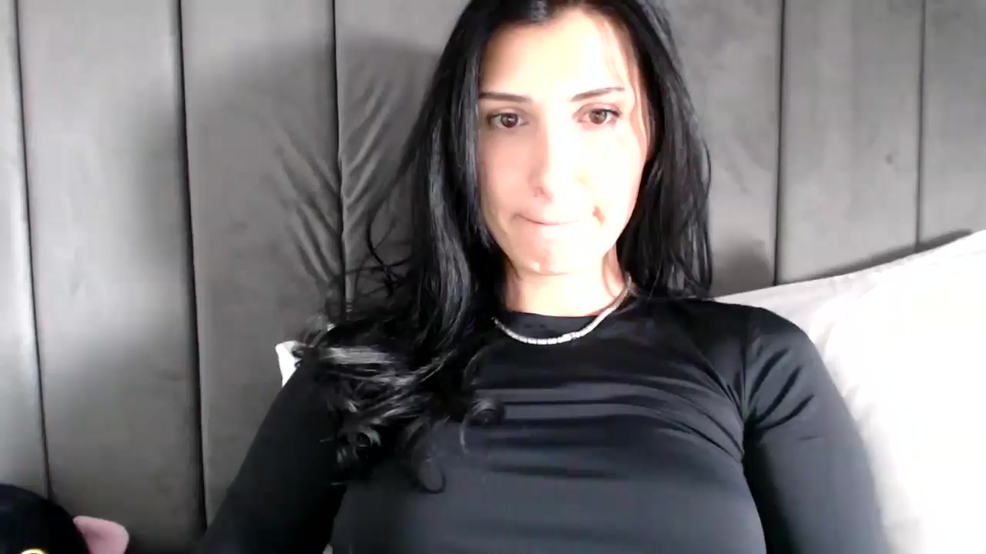 Gallery image thumbnail from MissLeanne's myfreecams stream on, 08/05/2025, 15:05 image 18 of 20