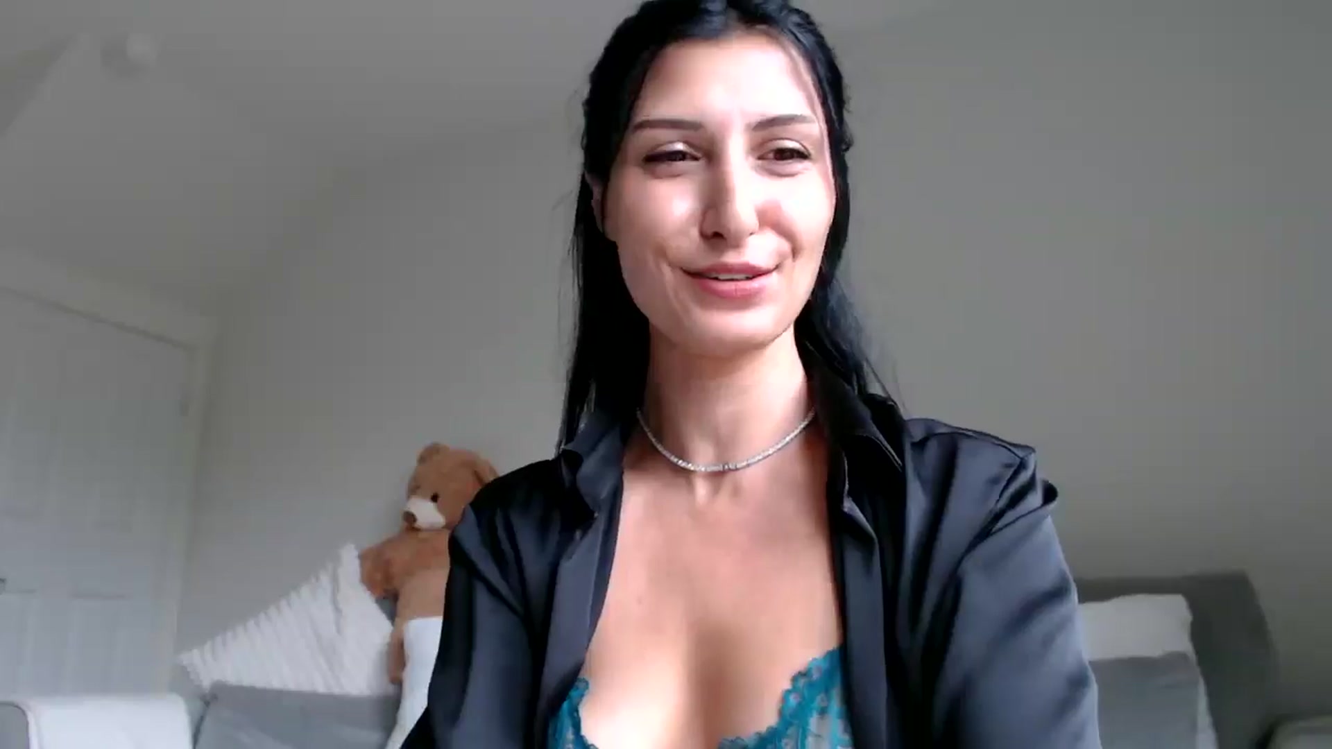 Gallery image thumbnail from MissLeanne's myfreecams stream on, 08/18/2025, 12:31 image 7 of 20