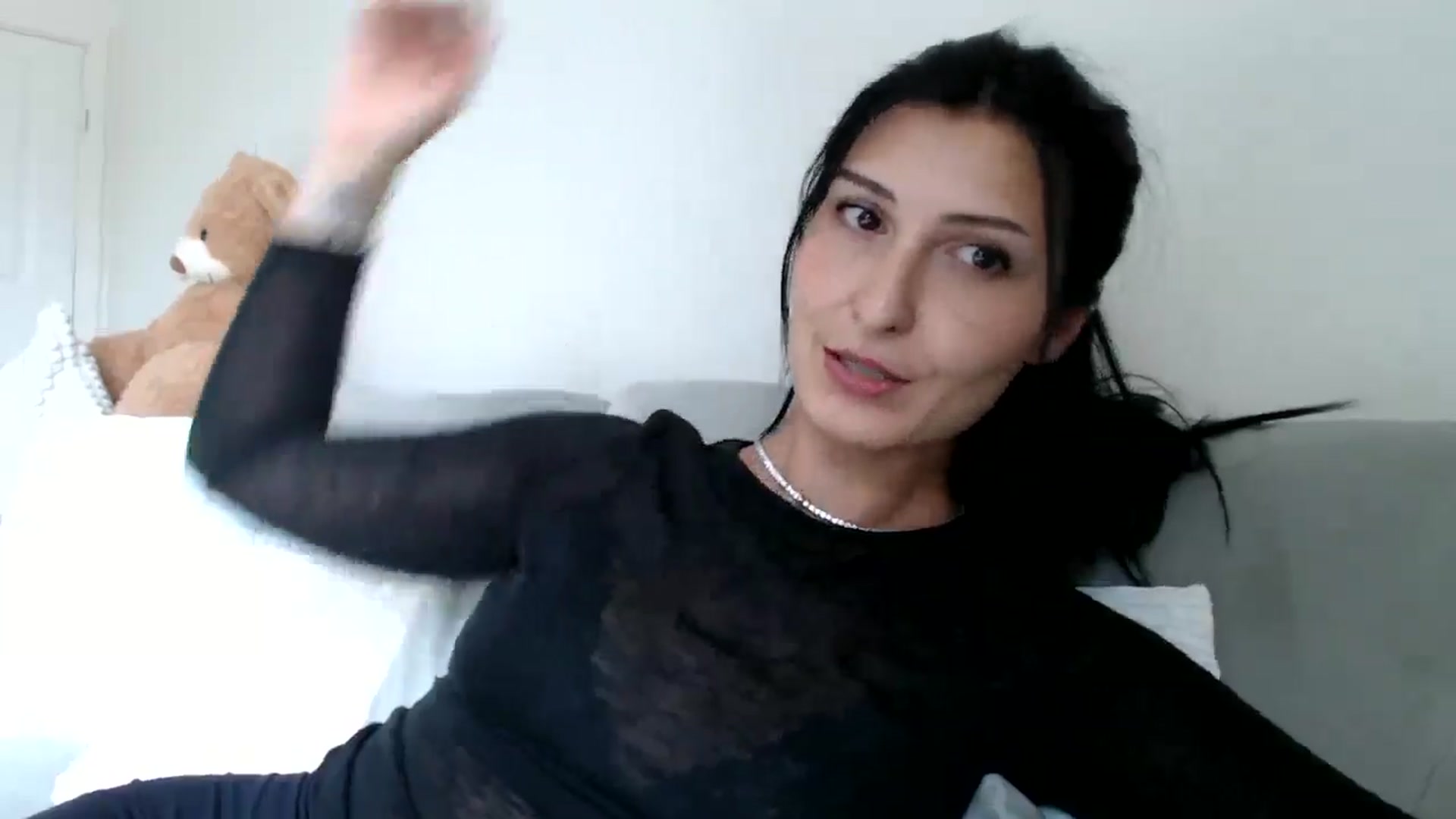 Gallery image thumbnail from MissLeanne's myfreecams stream on, 08/18/2025, 15:19 image 3 of 20