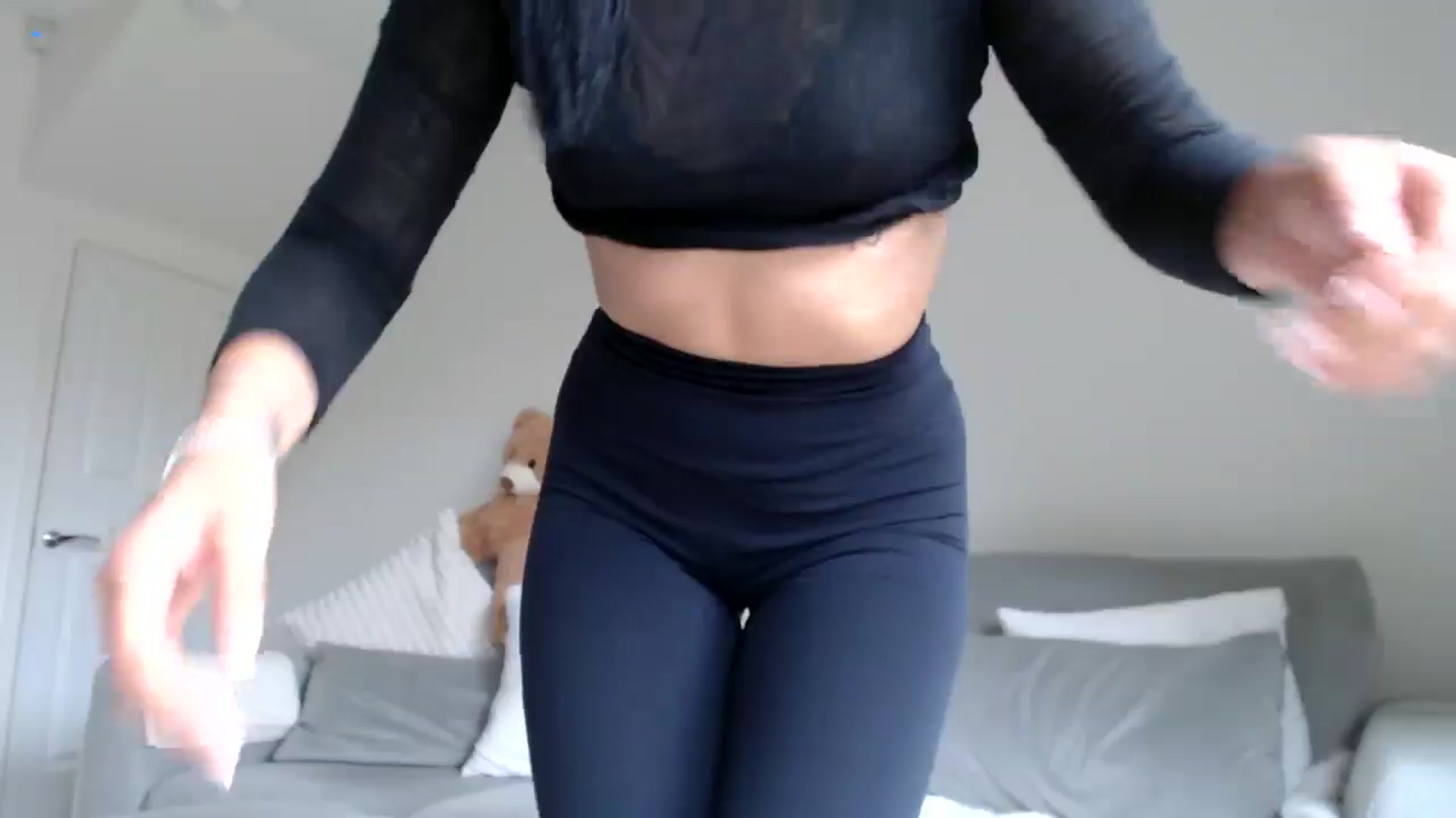 Gallery image thumbnail from MissLeanne's myfreecams stream on, 08/18/2025, 15:19 image 10 of 20