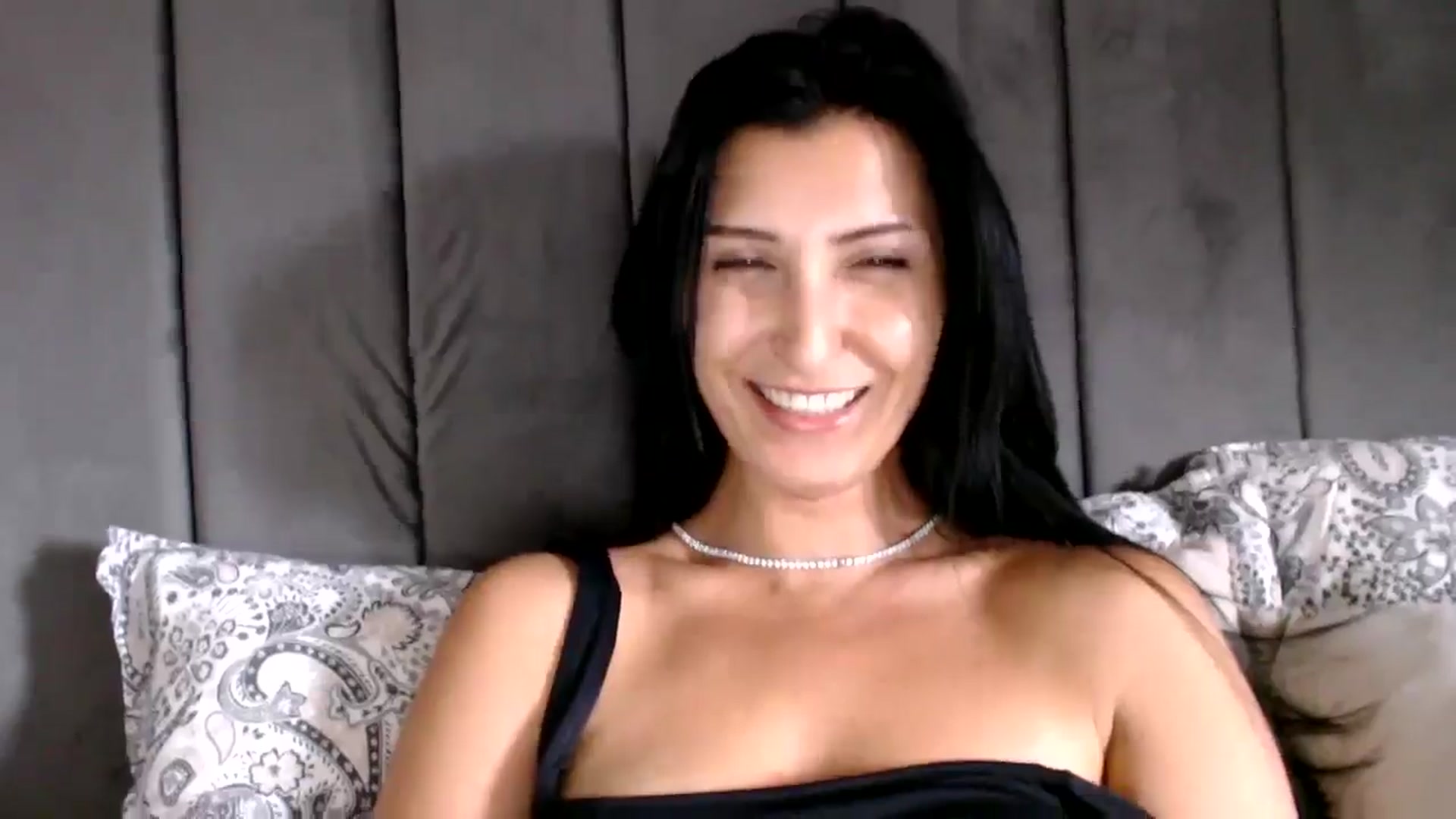 Gallery image thumbnail from MissLeanne's myfreecams stream on, 08/19/2025, 13:36 image 18 of 20