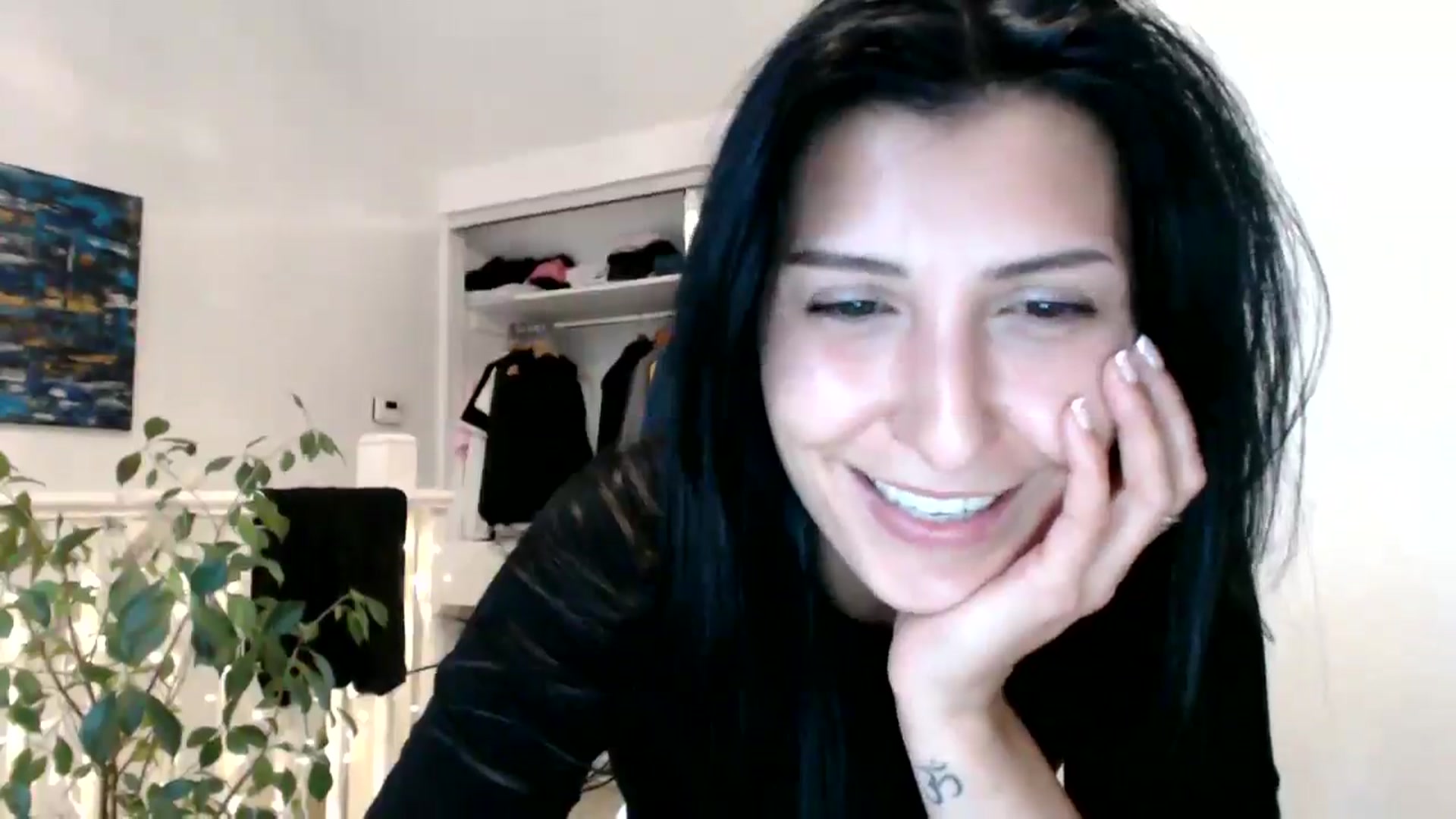 Gallery image thumbnail from MissLeanne's myfreecams stream on, 08/19/2025, 17:49 image 6 of 20