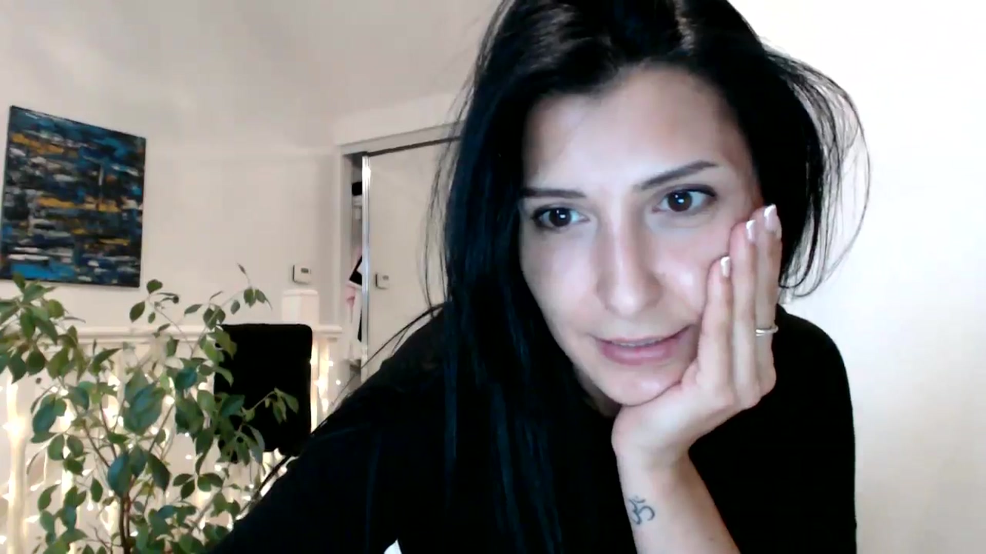 Gallery image thumbnail from MissLeanne's myfreecams stream on, 08/19/2025, 17:49 image 12 of 20