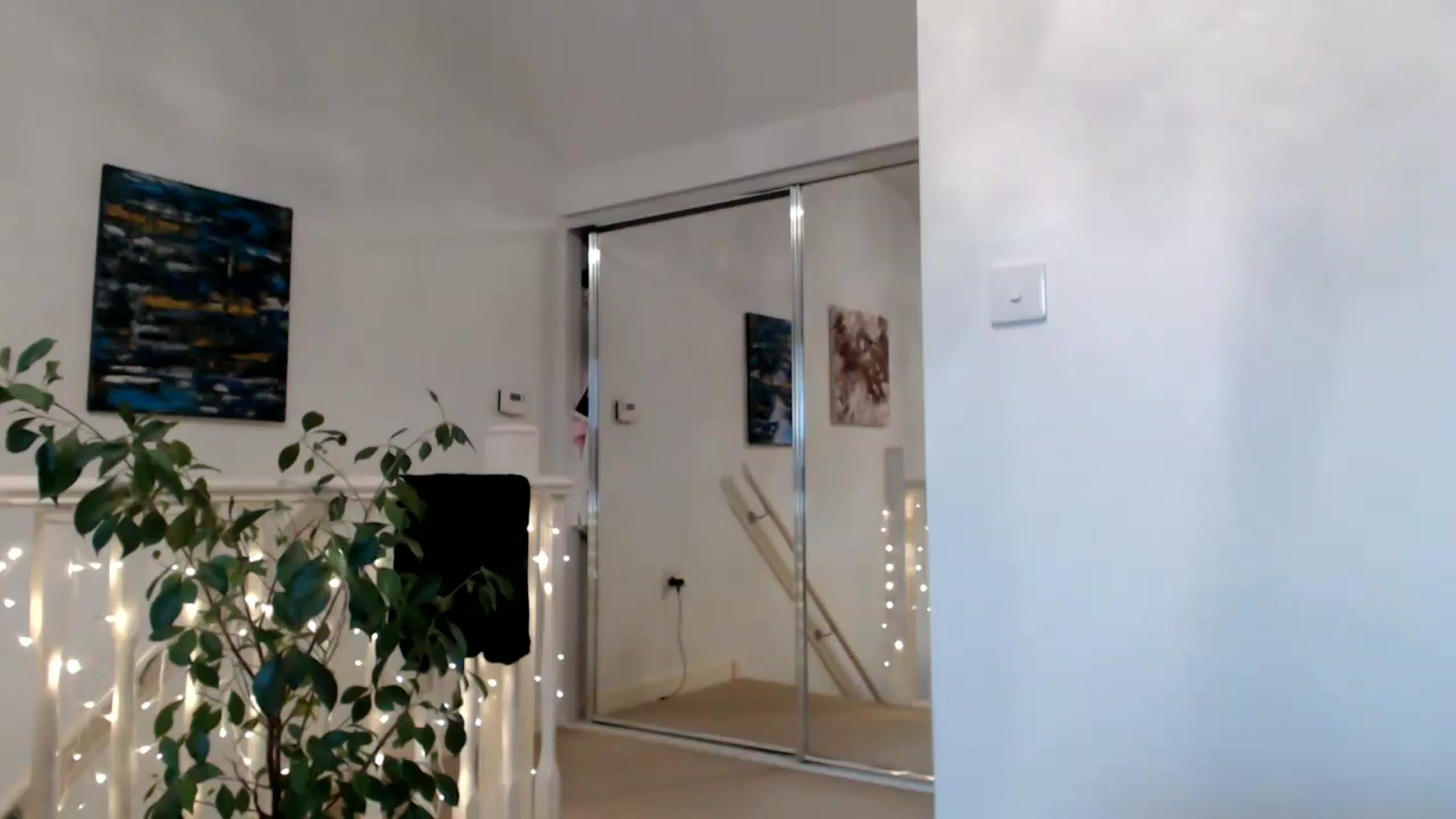 Gallery image thumbnail from MissLeanne's myfreecams stream on, 08/19/2025, 17:49 image 16 of 20