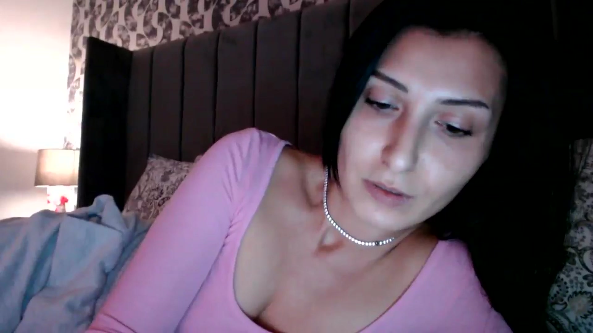 Gallery image thumbnail from MissLeanne's myfreecams stream on, 08/19/2025, 19:19 image 5 of 20