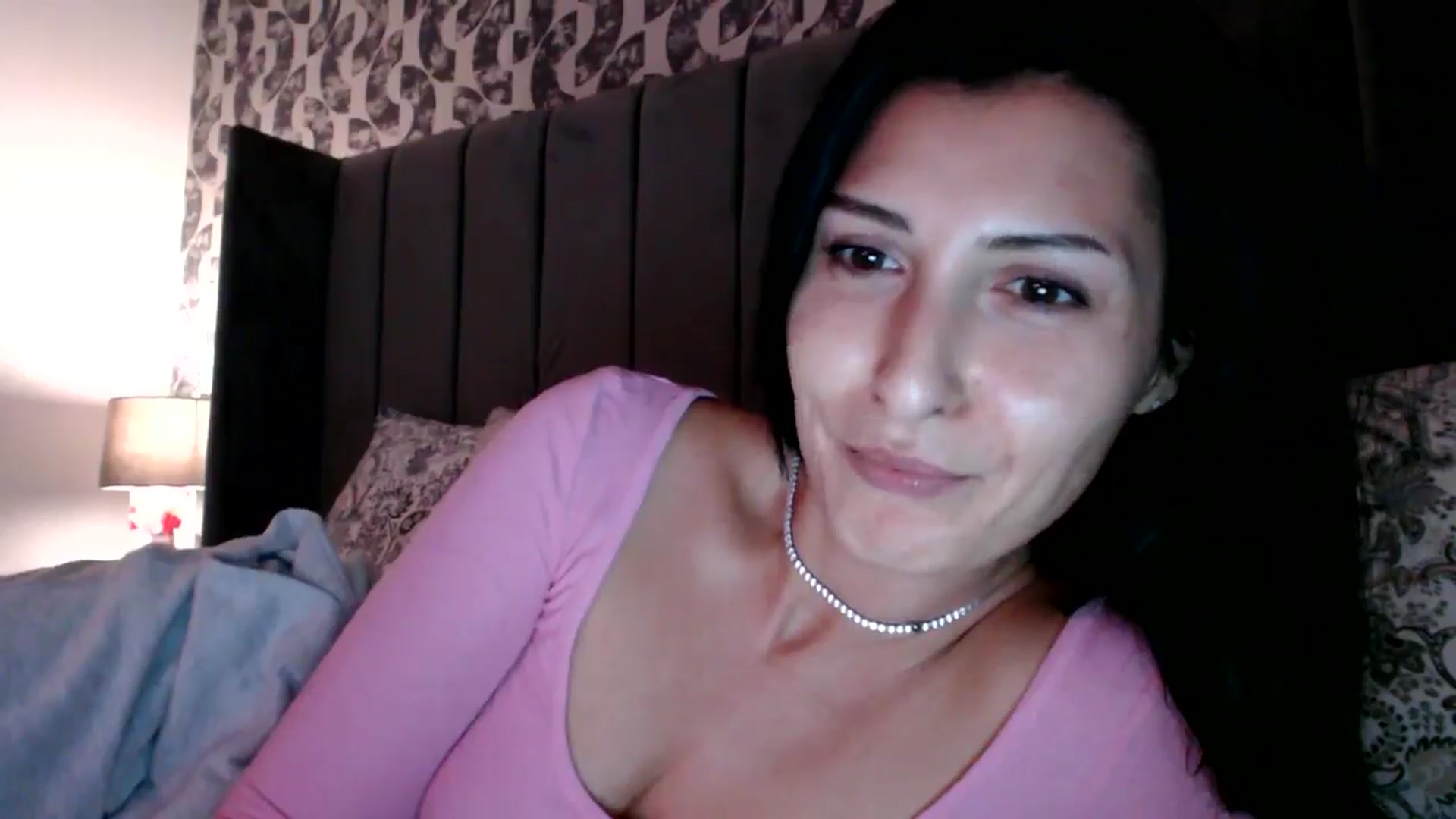 Gallery image thumbnail from MissLeanne's myfreecams stream on, 08/19/2025, 19:19 image 8 of 20
