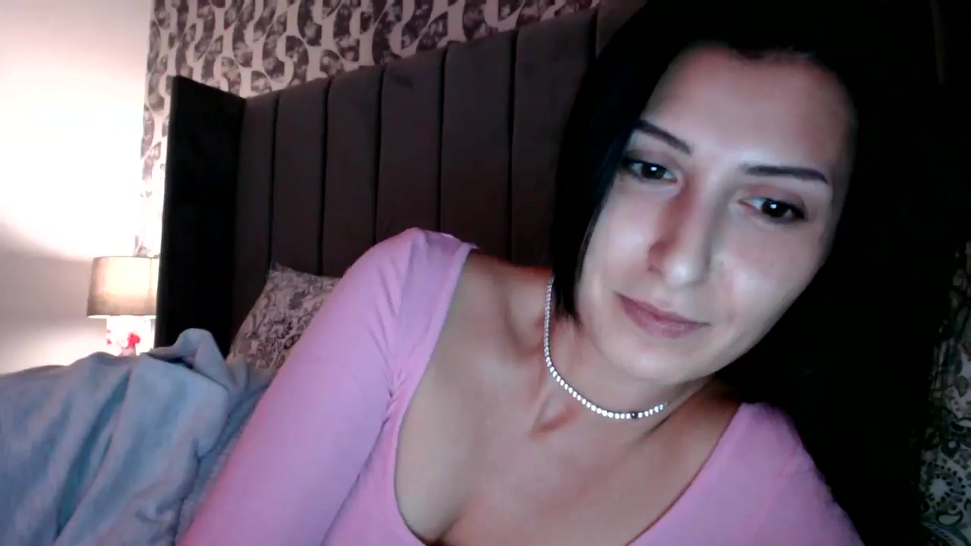 Gallery image thumbnail from MissLeanne's myfreecams stream on, 08/19/2025, 19:19 image 4 of 20
