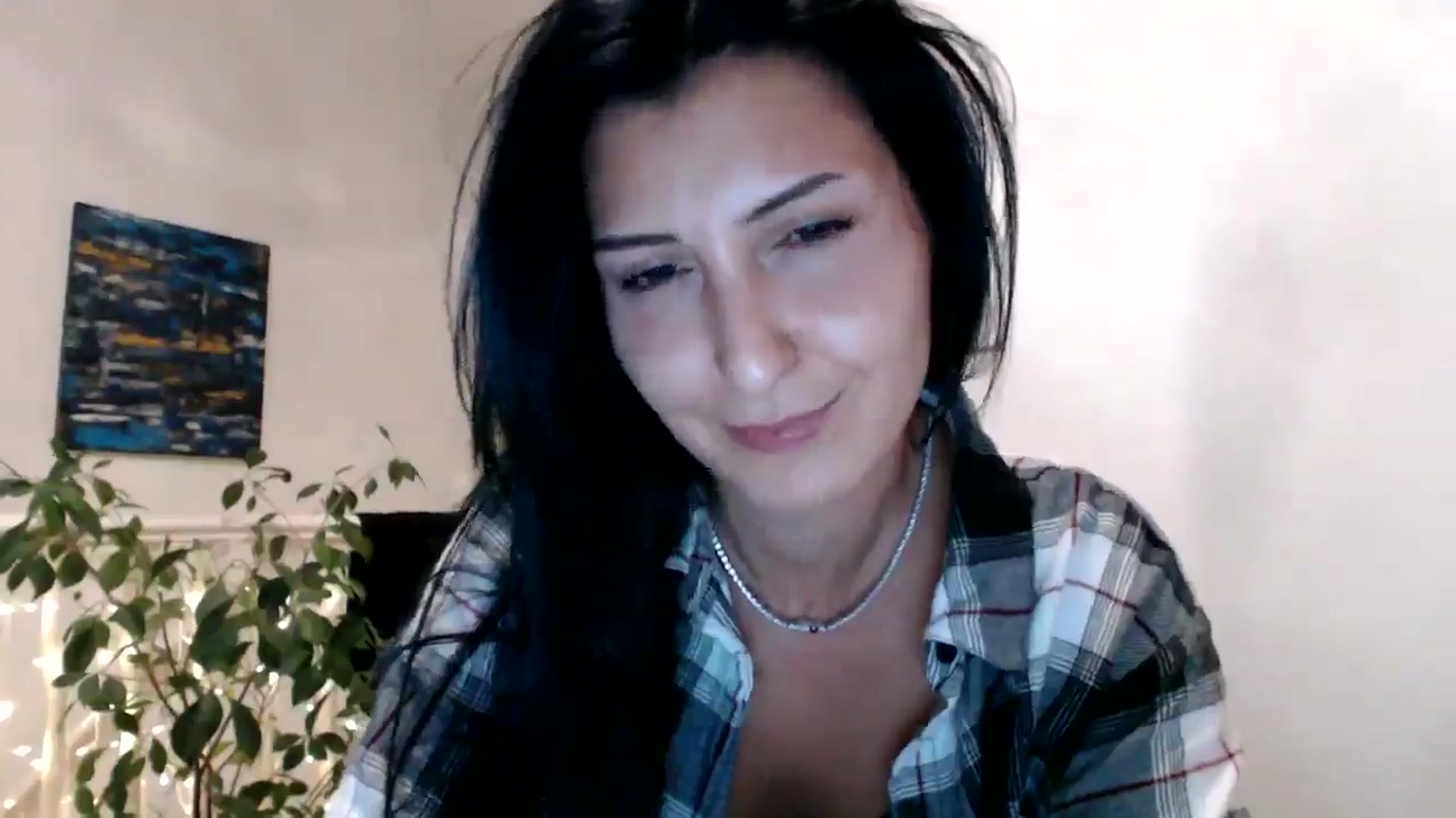 Gallery image thumbnail from MissLeanne's myfreecams stream on, 08/19/2025, 19:55 image 14 of 20